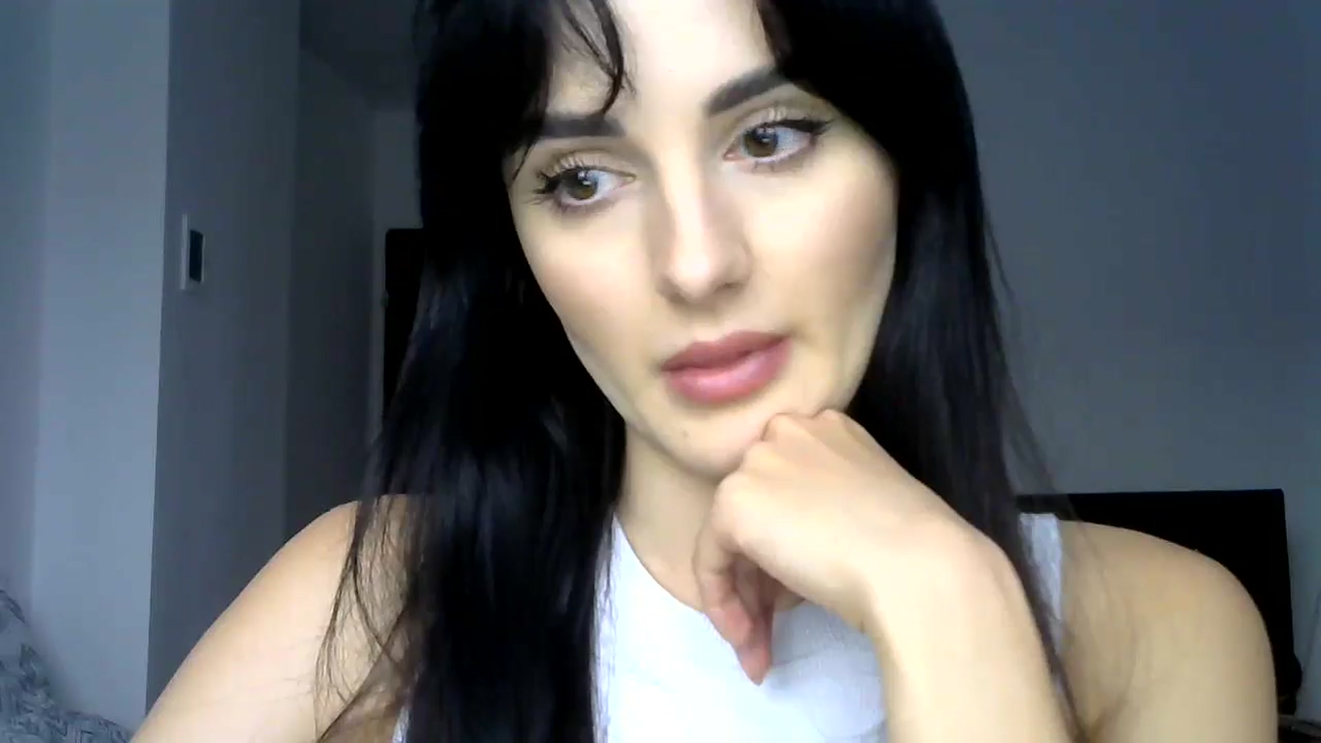 Gallery image thumbnail from DreamyKitty69's myfreecams stream on, 09/27/2024, 15:17 image 13 of 20