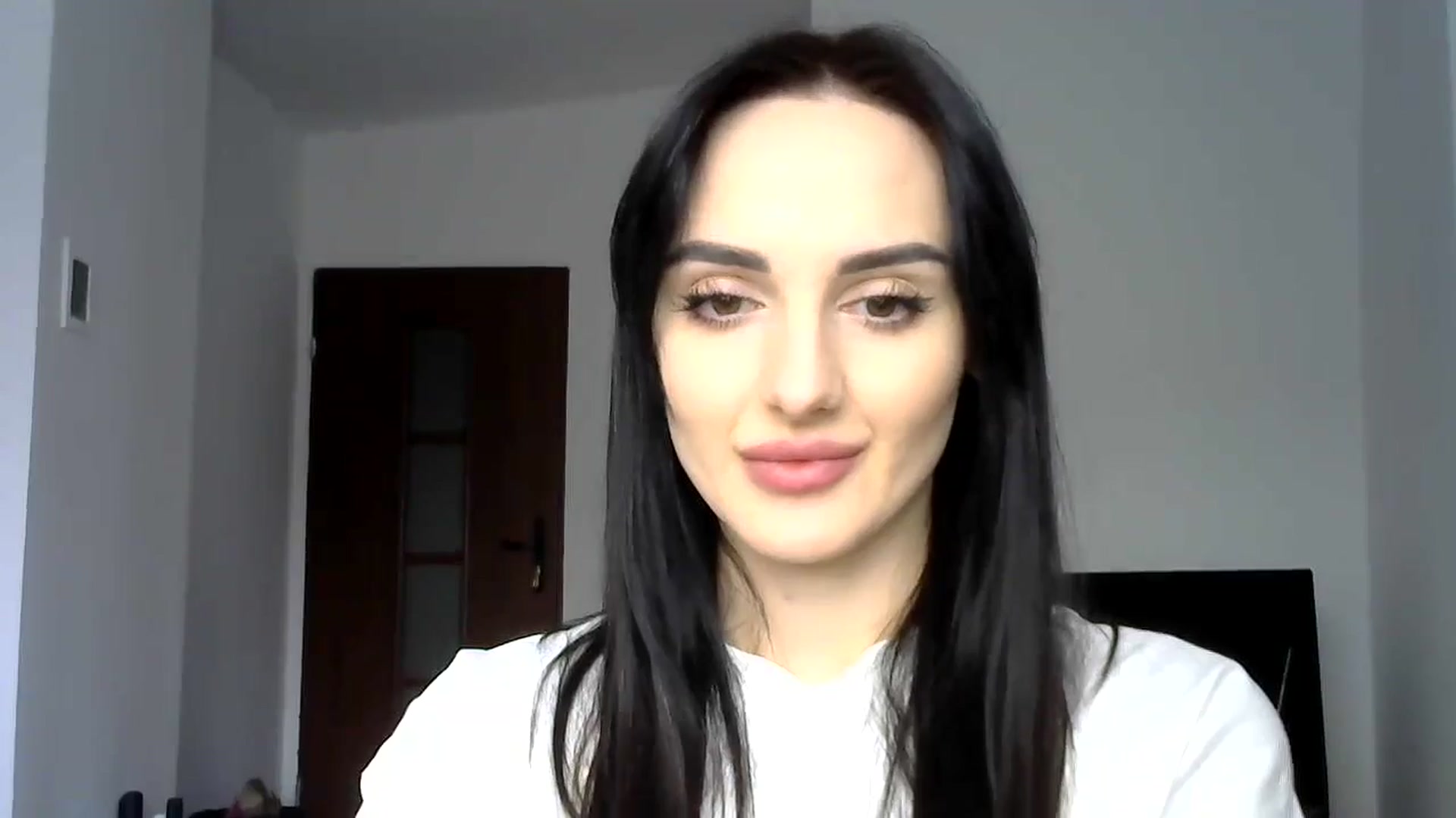 Gallery image thumbnail from DreamyKitty69's myfreecams stream on, 09/30/2024, 12:22 image 10 of 20