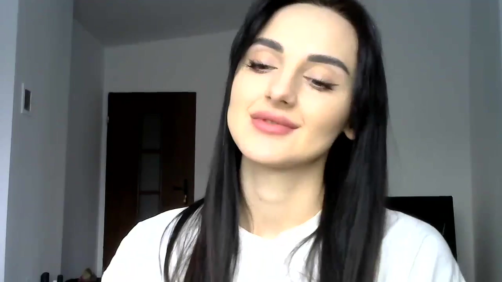 Gallery image thumbnail from DreamyKitty69's myfreecams stream on, 09/30/2024, 12:22 image 14 of 20