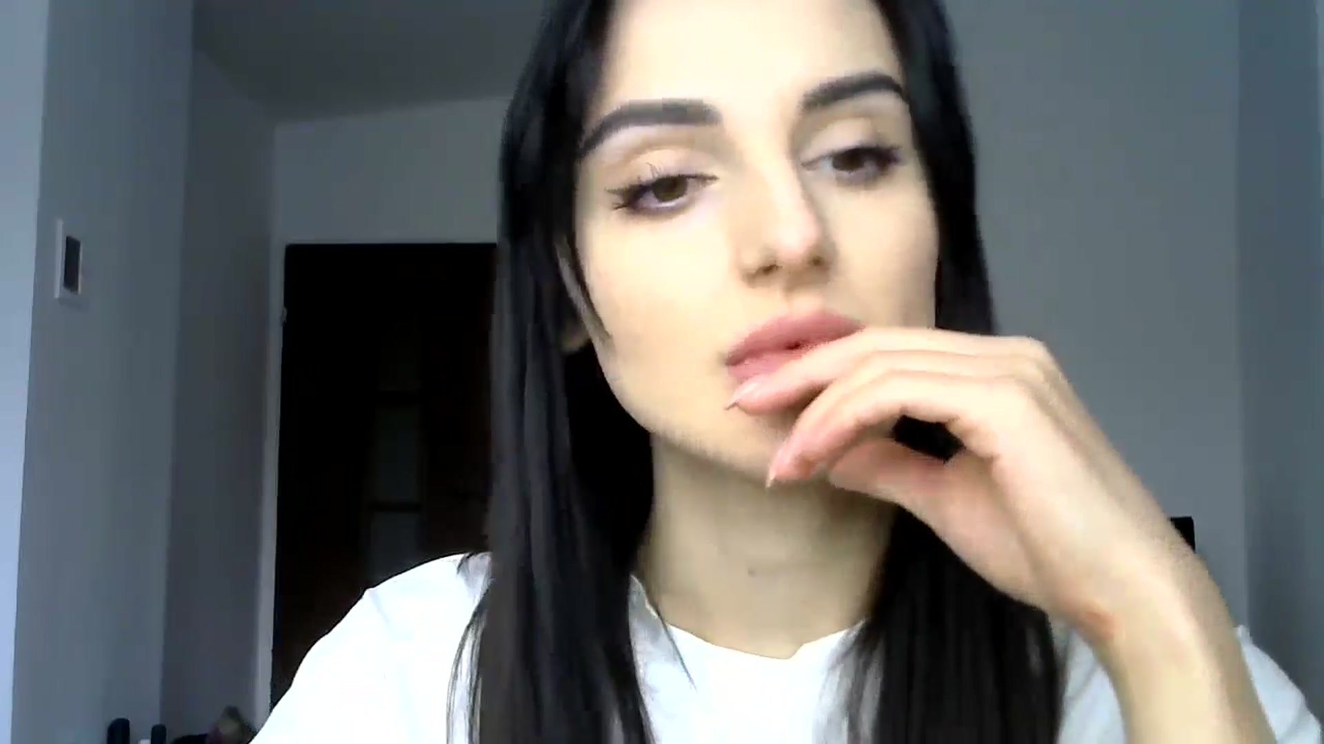 Gallery image thumbnail from DreamyKitty69's myfreecams stream on, 09/30/2024, 12:22 image 11 of 20