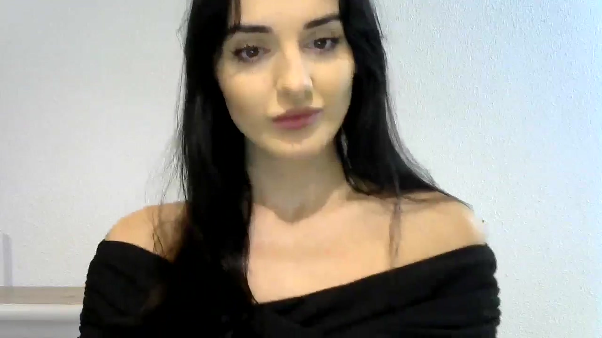 Gallery image thumbnail from DreamyKitty69's myfreecams stream on, 10/31/2024, 11:38 image 10 of 20