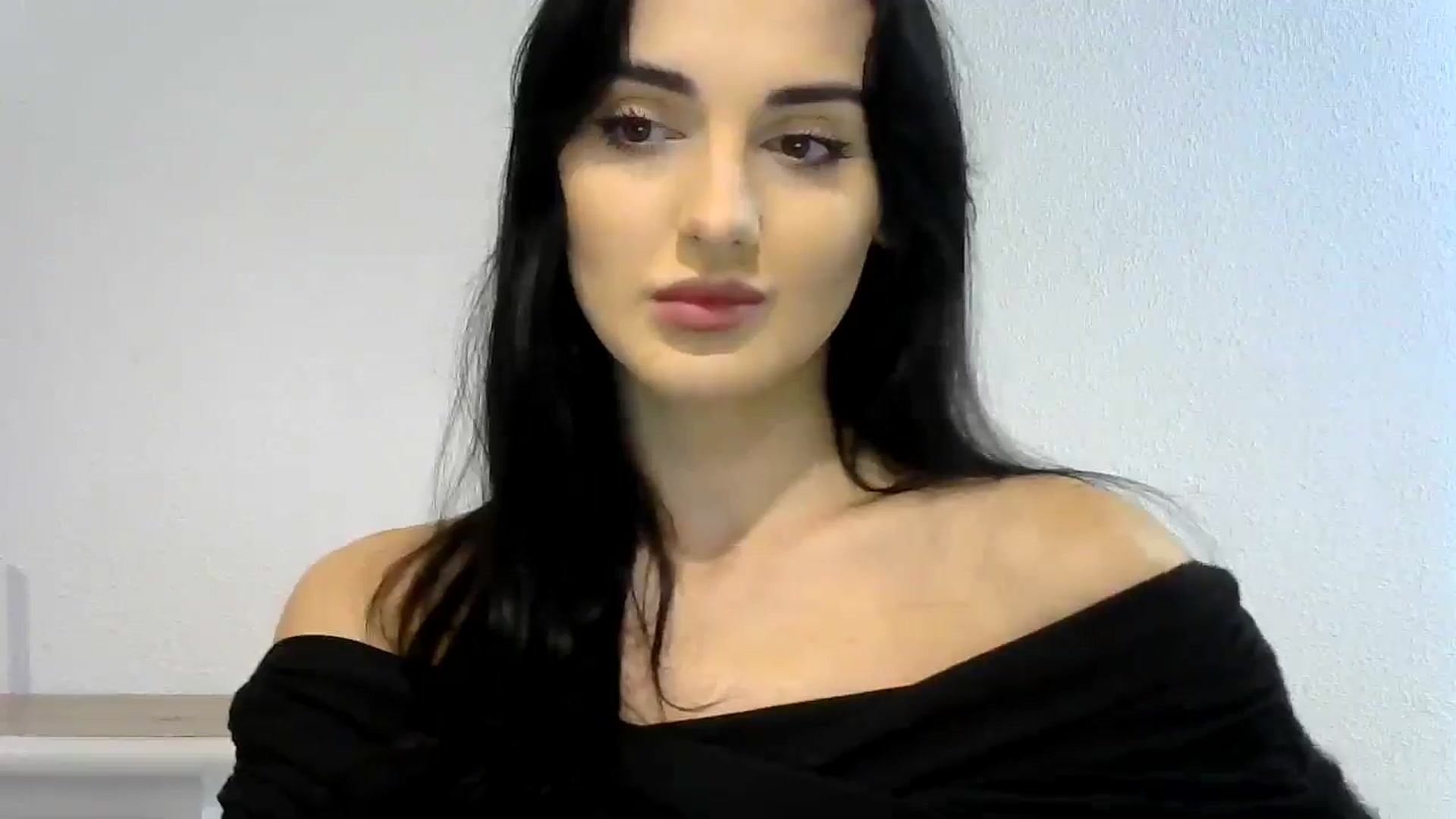 Gallery image thumbnail from DreamyKitty69's myfreecams stream on, 10/31/2024, 11:38 image 12 of 20
