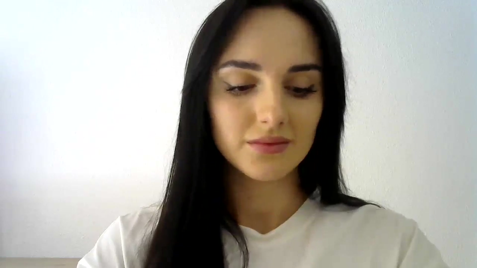 Gallery image thumbnail from DreamyKitty69's myfreecams stream on, 11/17/2024, 12:55 image 13 of 20