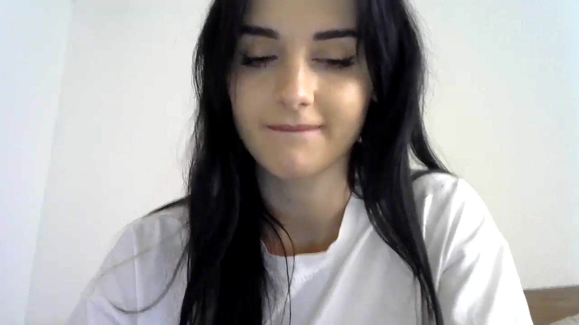 Gallery image thumbnail from DreamyKitty69's myfreecams stream on, 11/17/2024, 13:58 image 17 of 20