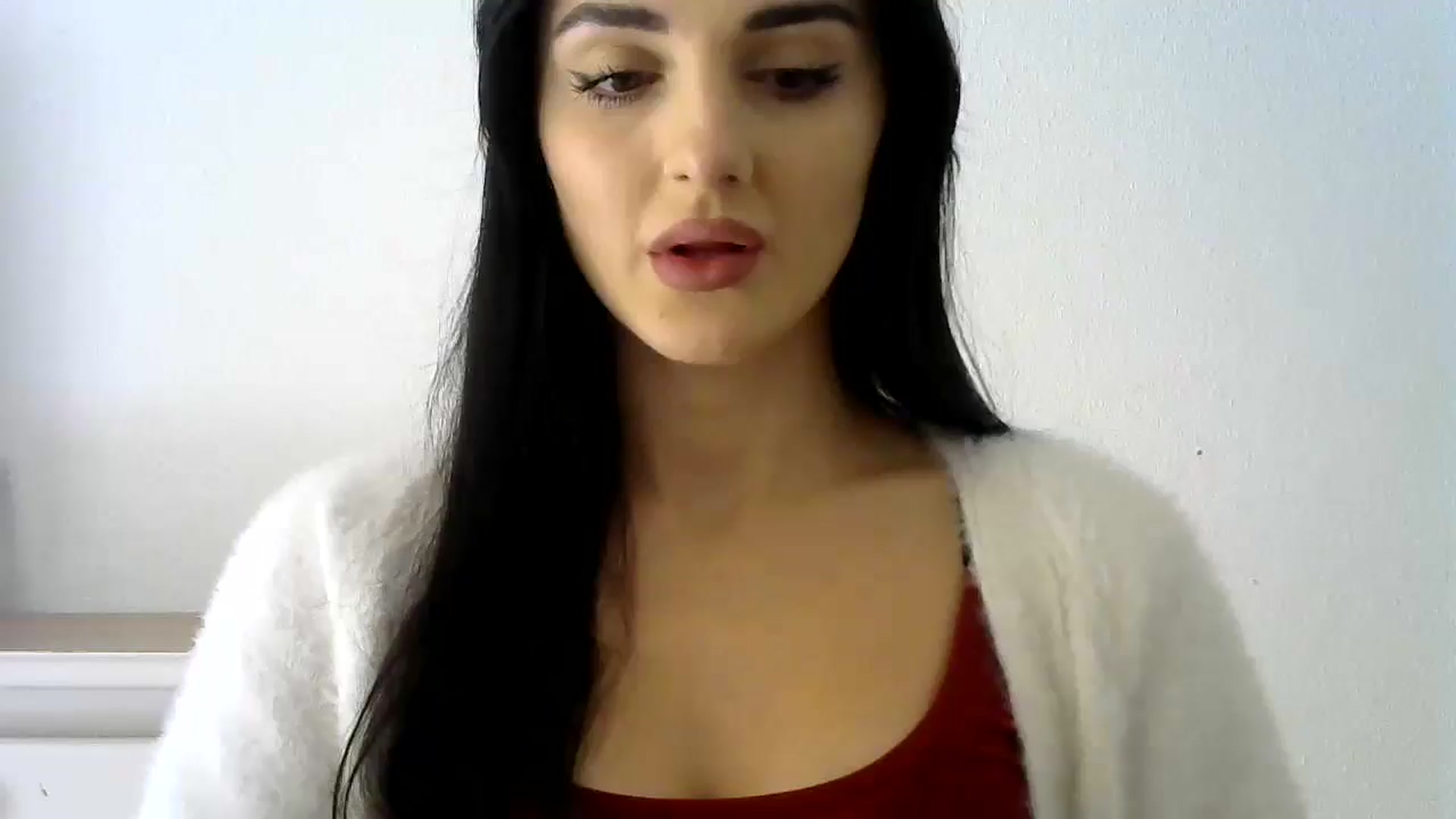 Gallery image thumbnail from DreamyKitty69's myfreecams stream on, 11/19/2024, 12:04 image 10 of 20