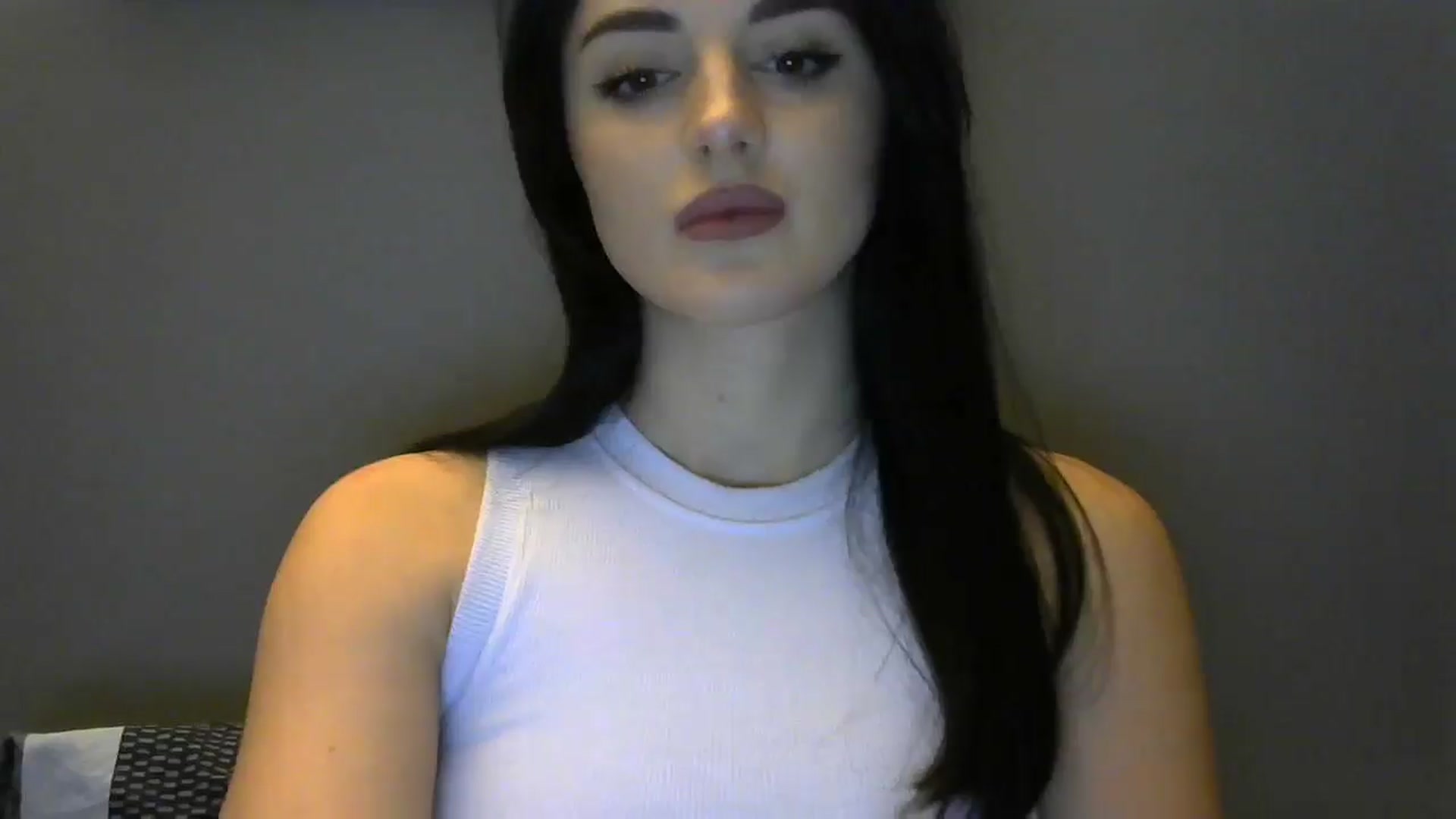 Gallery image thumbnail from DreamyKitty69's myfreecams stream on, 01/15/2025, 16:55 image 13 of 20