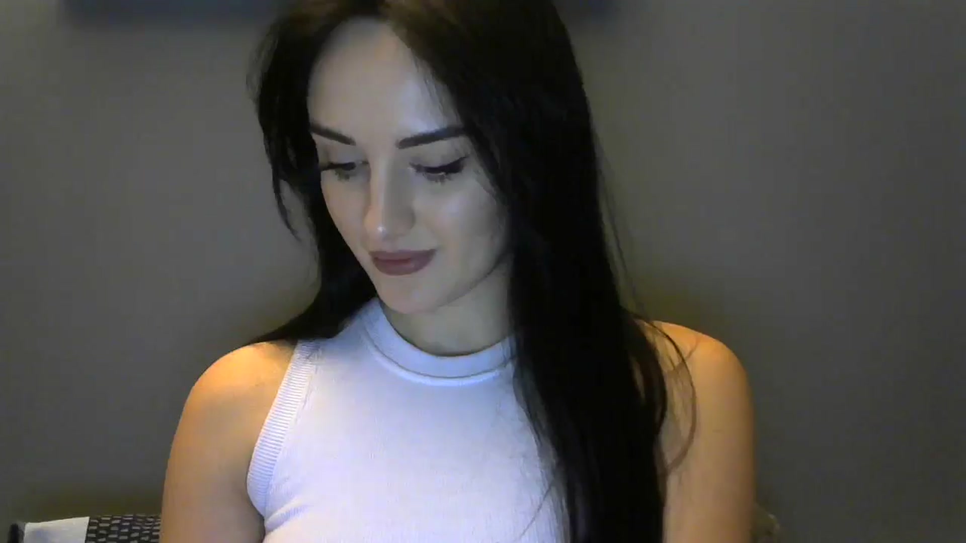 Gallery image thumbnail from DreamyKitty69's myfreecams stream on, 01/15/2025, 16:55 image 10 of 20
