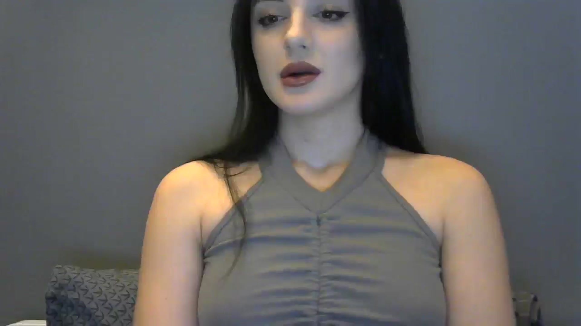 Gallery image thumbnail from DreamyKitty69's myfreecams stream on, 02/01/2025, 13:46 image 6 of 20