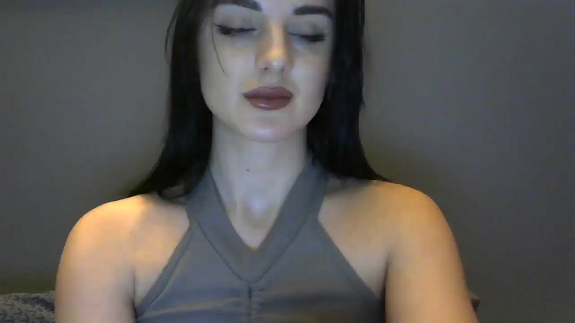 Gallery image thumbnail from DreamyKitty69's myfreecams stream on, 02/01/2025, 15:37 image 14 of 20