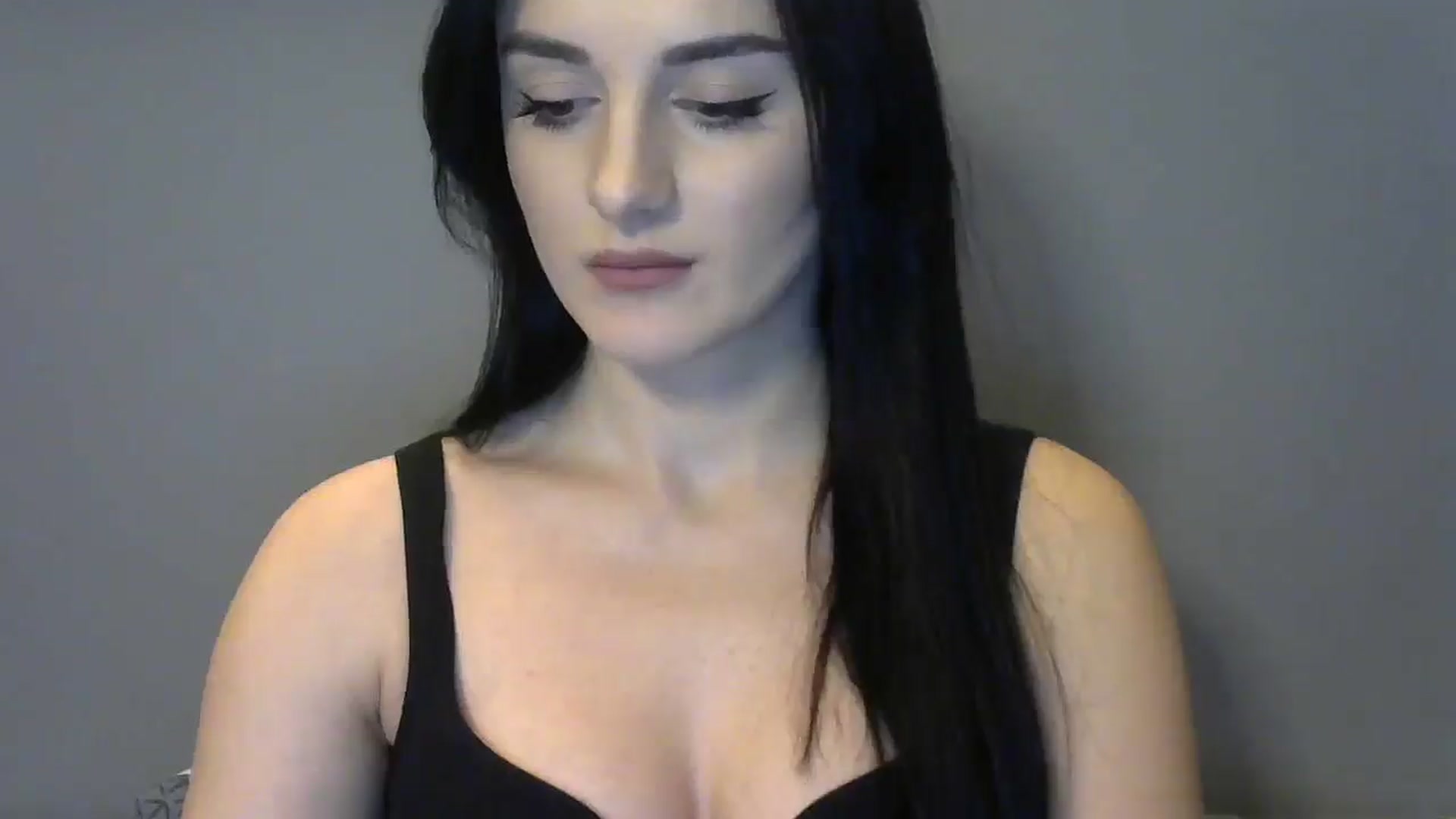 Gallery image thumbnail from DreamyKitty69's myfreecams stream on, 02/06/2025, 16:52 image 4 of 20
