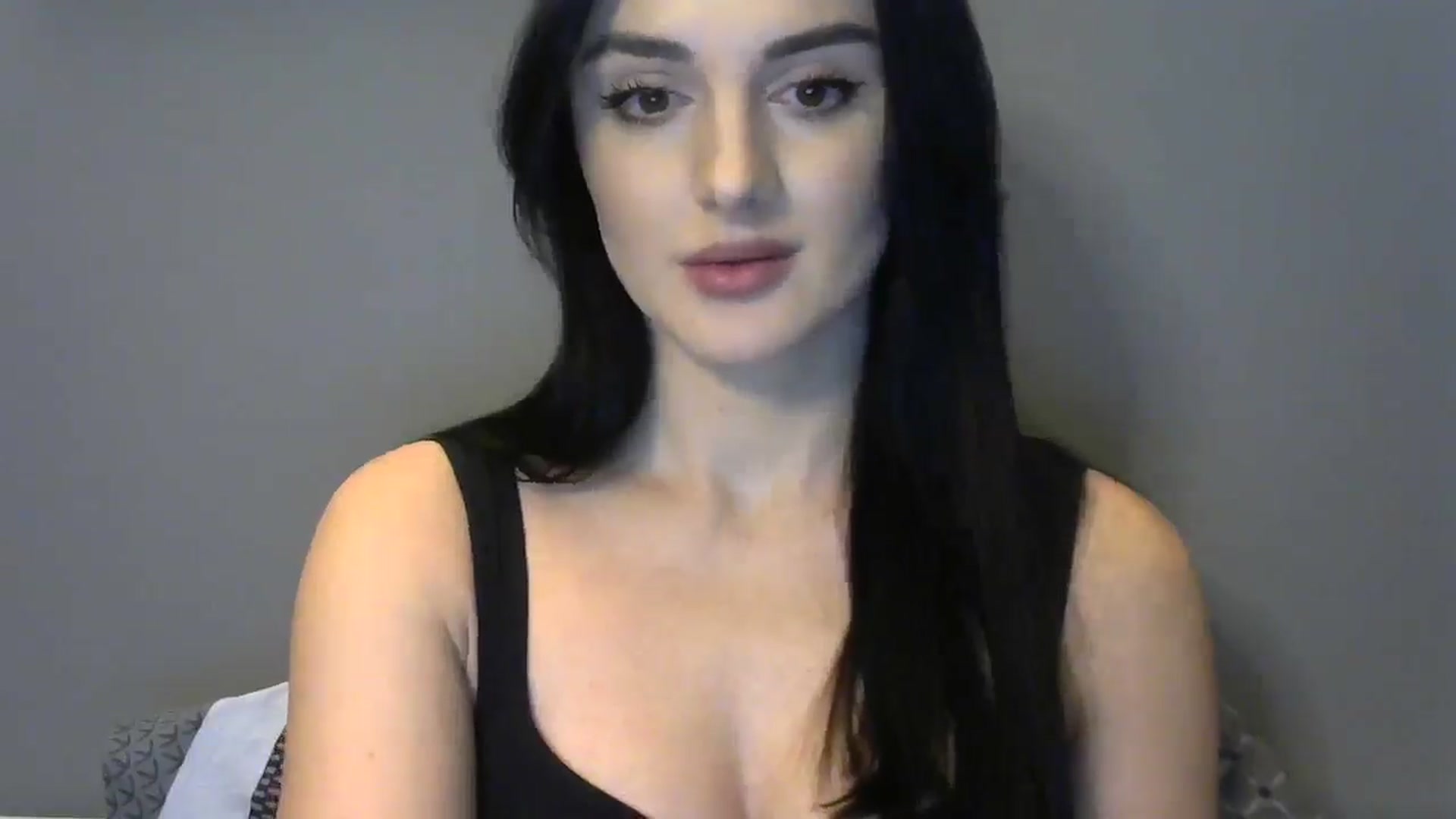 Gallery image thumbnail from DreamyKitty69's myfreecams stream on, 02/06/2025, 17:39 image 11 of 20
