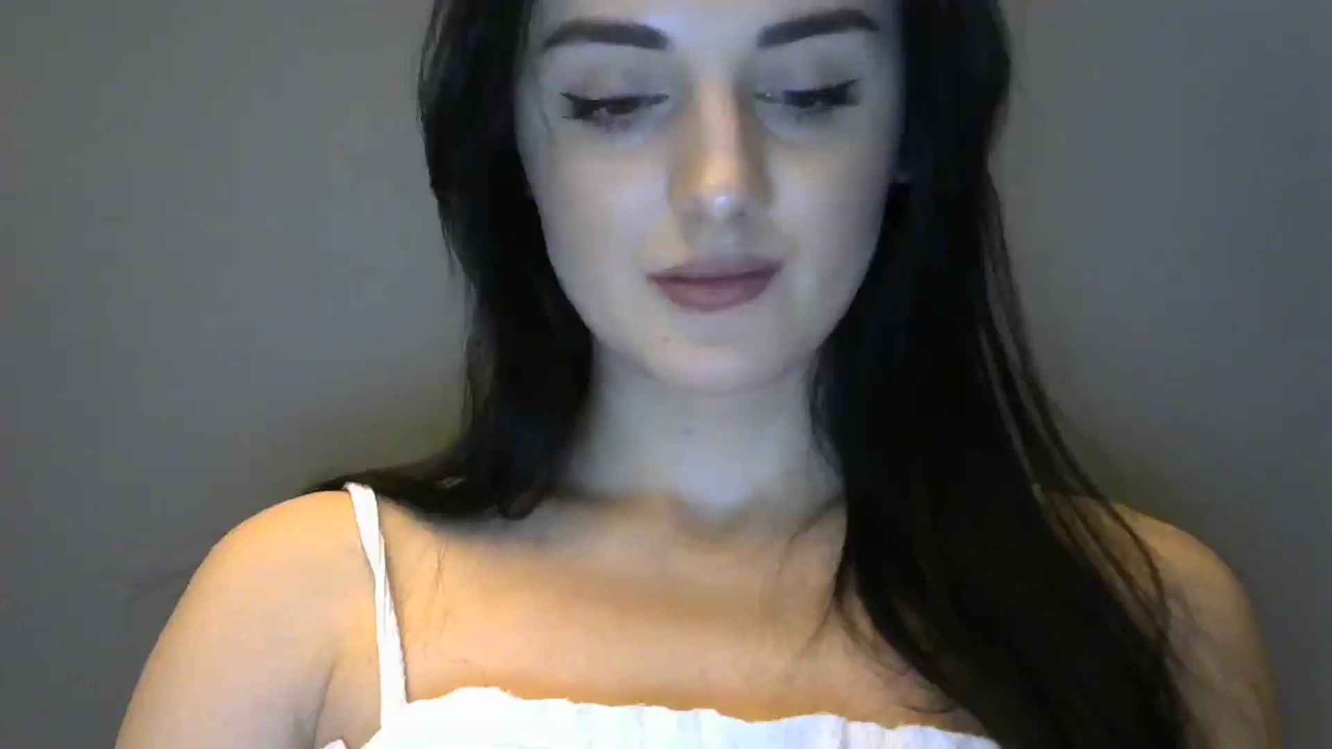 Gallery image thumbnail from DreamyKitty69's myfreecams stream on, 02/07/2025, 16:31 image 9 of 20