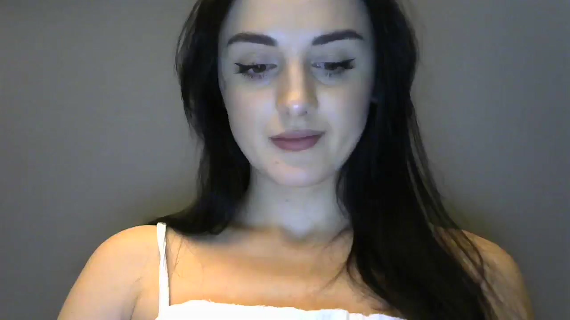 Gallery image thumbnail from DreamyKitty69's myfreecams stream on, 02/07/2025, 16:31 image 4 of 20