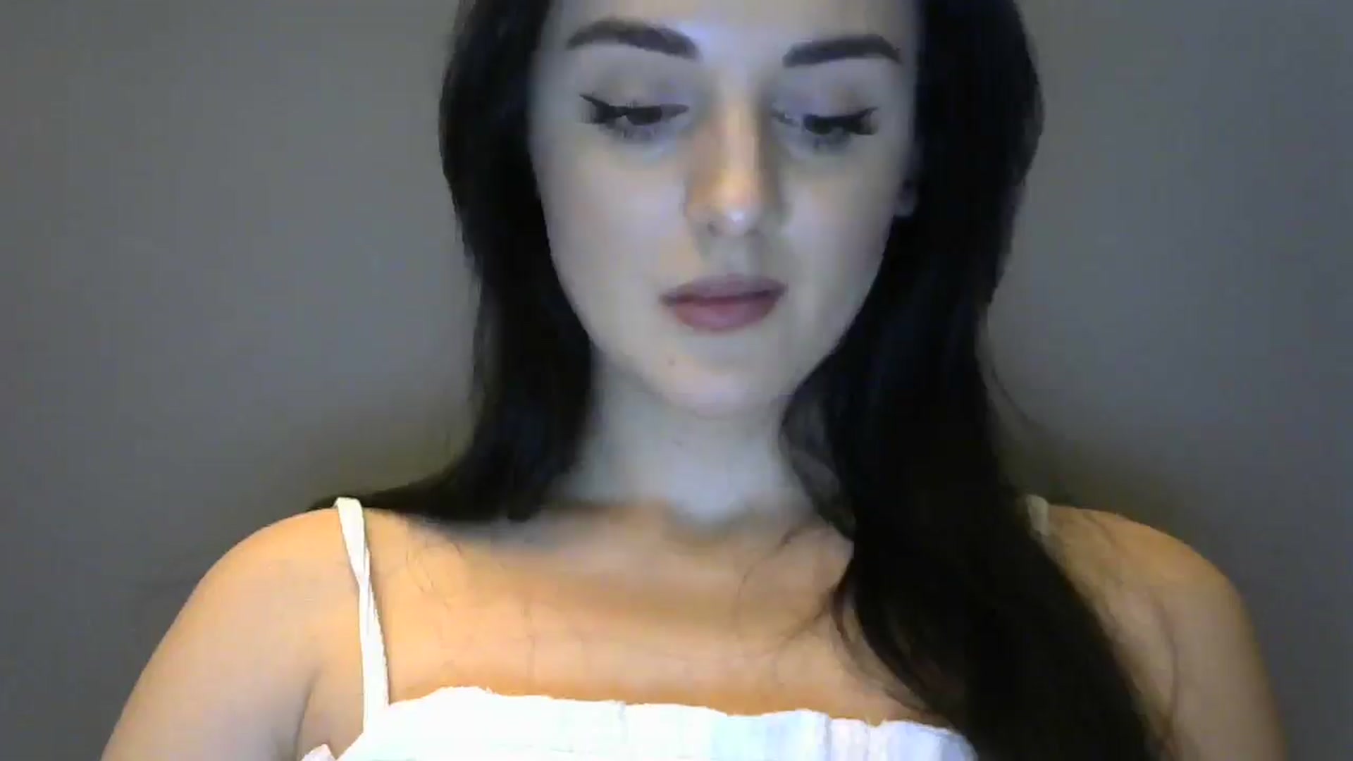 Gallery image thumbnail from DreamyKitty69's myfreecams stream on, 02/07/2025, 16:31 image 15 of 20