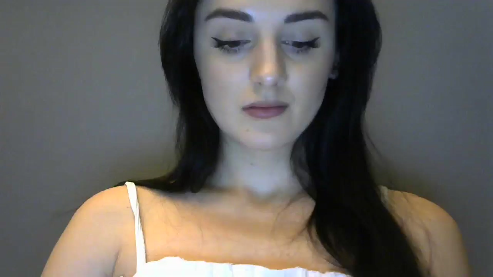 Gallery image thumbnail from DreamyKitty69's myfreecams stream on, 02/07/2025, 16:31 image 14 of 20