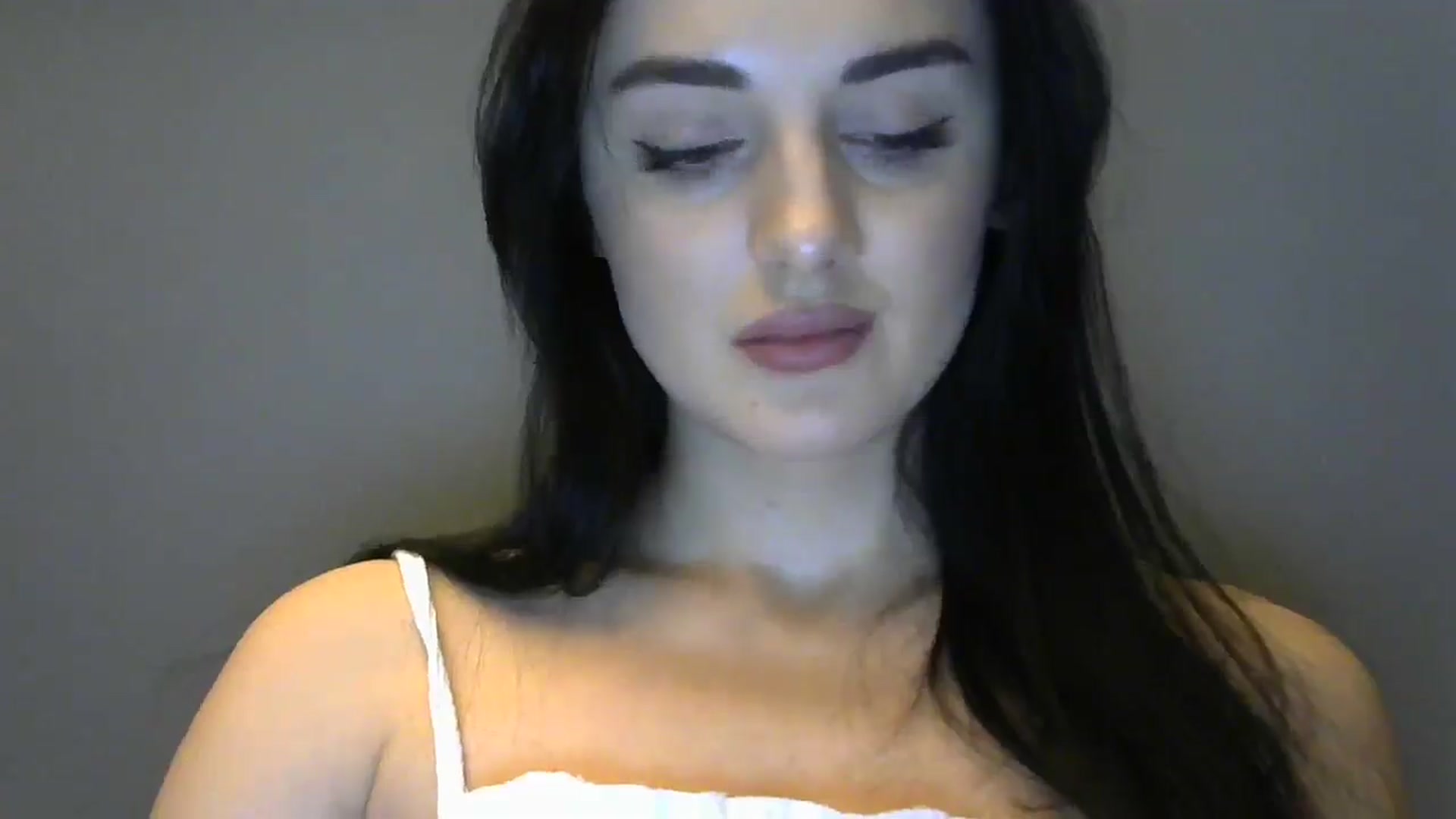 Gallery image thumbnail from DreamyKitty69's myfreecams stream on, 02/07/2025, 16:31 image 11 of 20