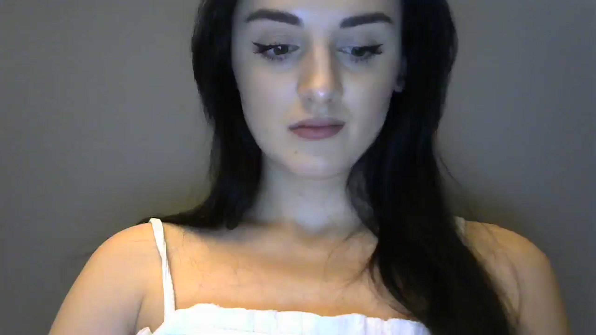Gallery image thumbnail from DreamyKitty69's myfreecams stream on, 02/07/2025, 16:31 image 16 of 20