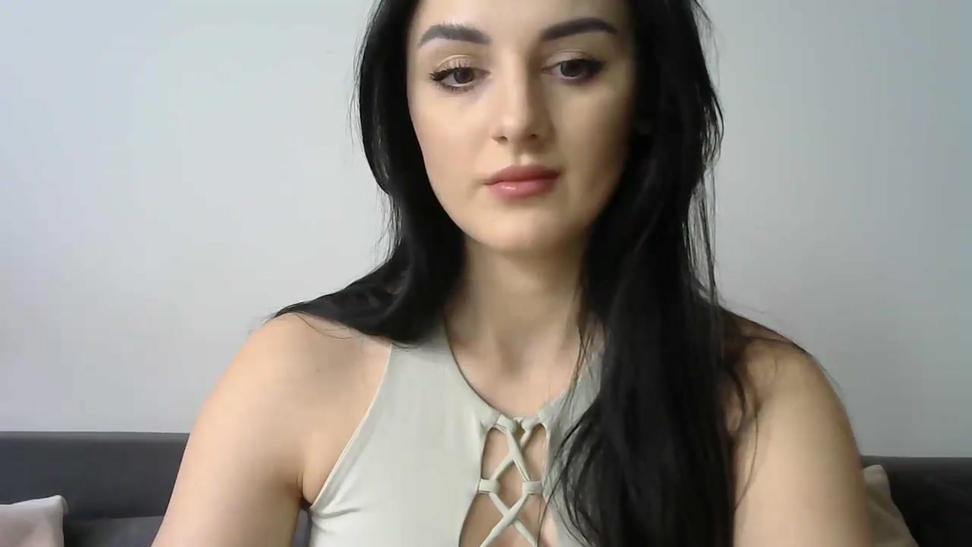 Gallery image thumbnail from DreamyKitty69's myfreecams stream on, 03/10/2025, 11:06 image 4 of 20