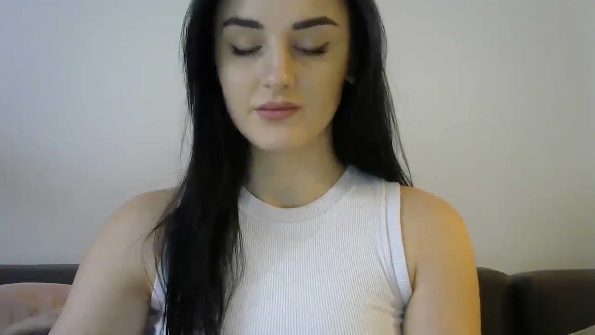 Gallery image thumbnail from DreamyKitty69's myfreecams stream on, 03/11/2025, 15:17 image 14 of 20