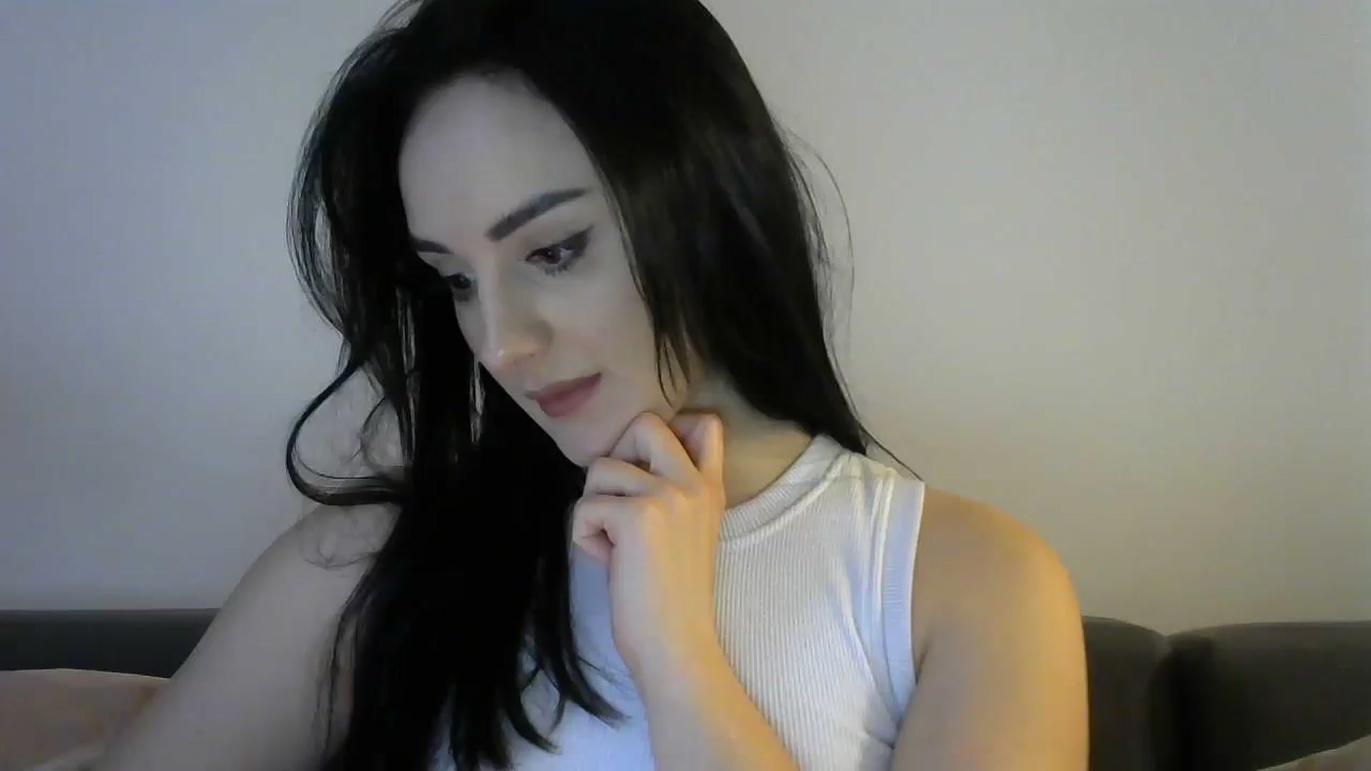Gallery image thumbnail from DreamyKitty69's myfreecams stream on, 03/11/2025, 16:30 image 15 of 20