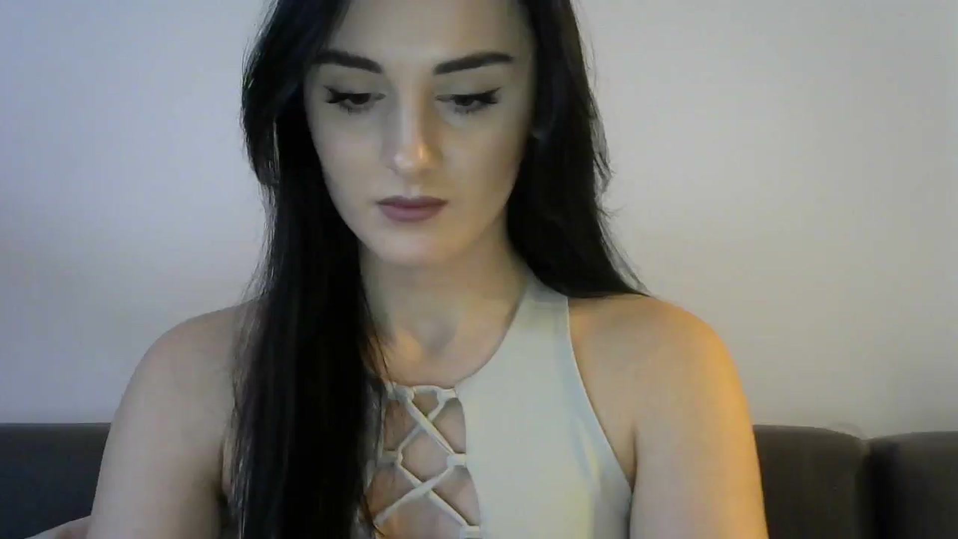 Gallery image thumbnail from DreamyKitty69's myfreecams stream on, 03/12/2025, 15:44 image 16 of 20