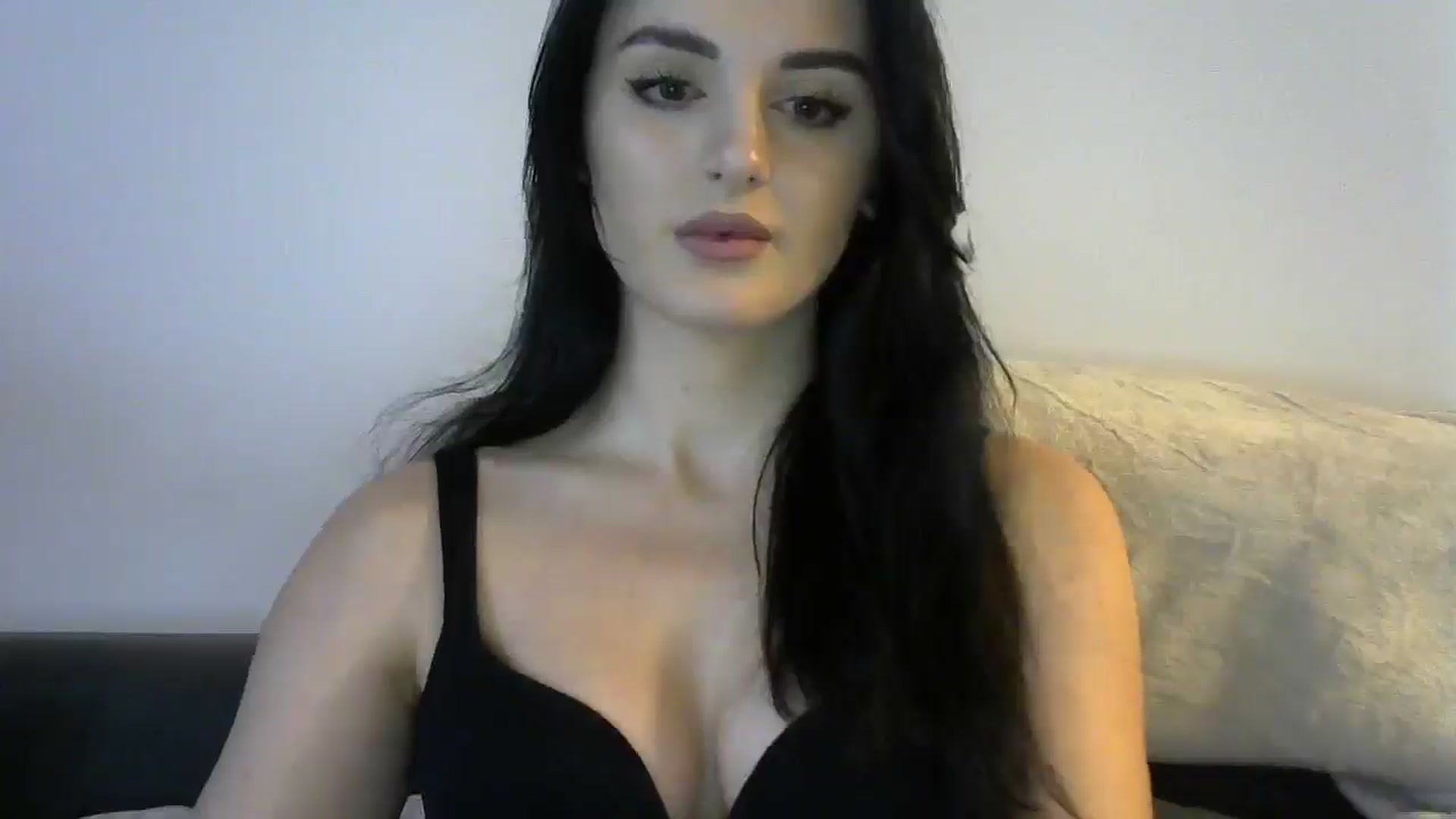 Gallery image thumbnail from DreamyKitty69's myfreecams stream on, 03/14/2025, 15:14 image 5 of 20
