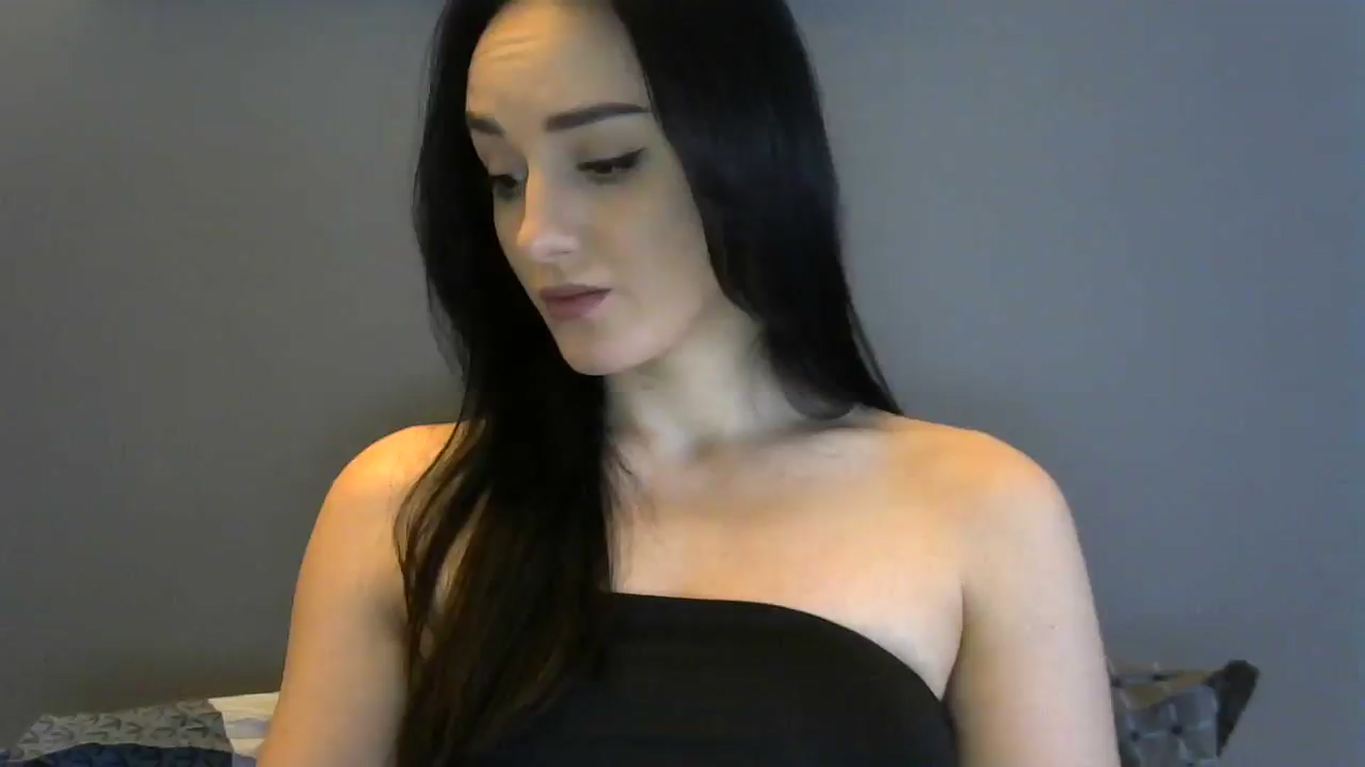 Gallery image thumbnail from DreamyKitty69's myfreecams stream on, 05/12/2025, 17:21 image 12 of 20