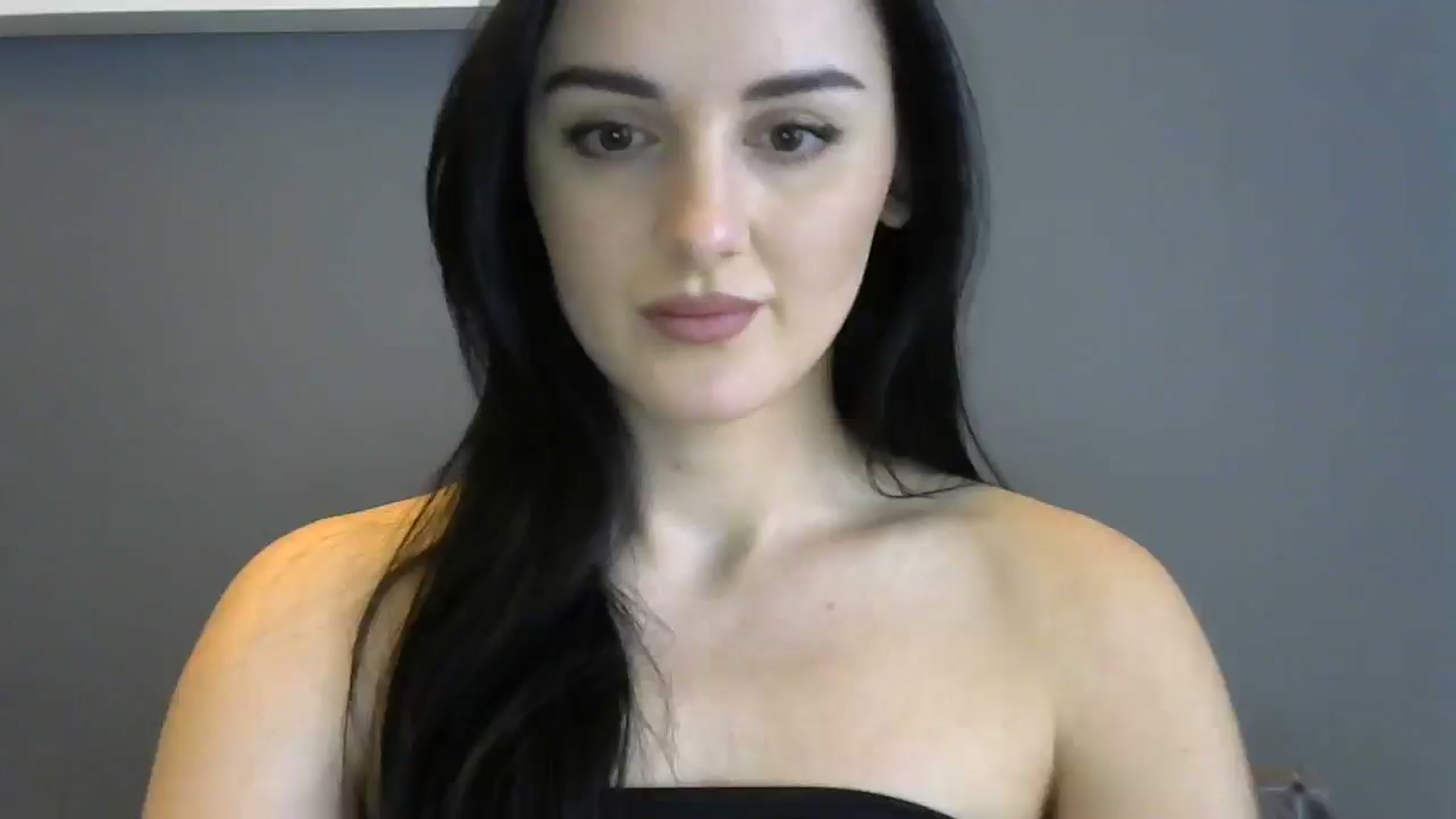 Gallery image thumbnail from DreamyKitty69's myfreecams stream on, 05/13/2025, 15:05 image 9 of 20