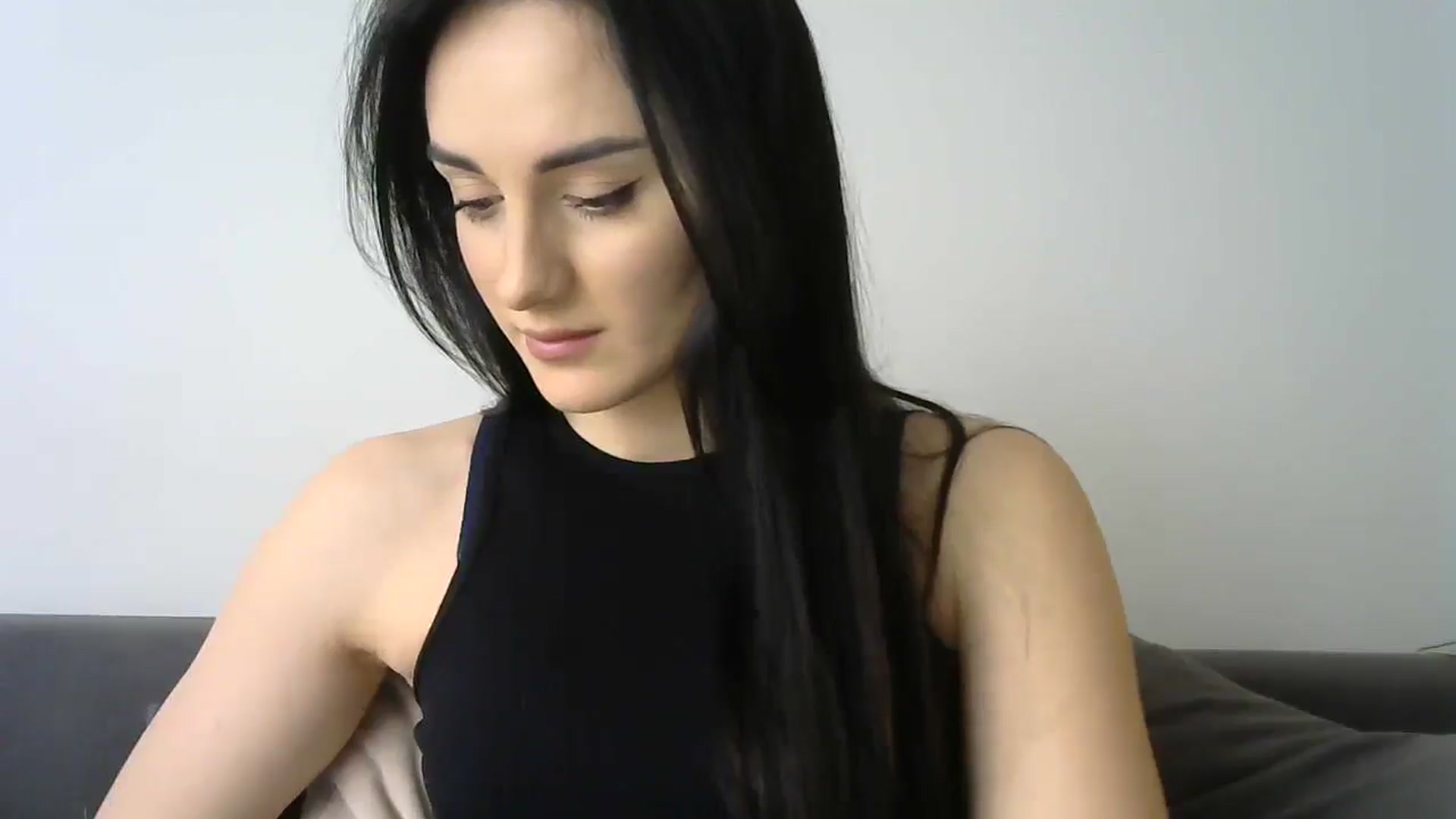 Gallery image thumbnail from DreamyKitty69's myfreecams stream on, 05/30/2025, 10:34 image 11 of 20