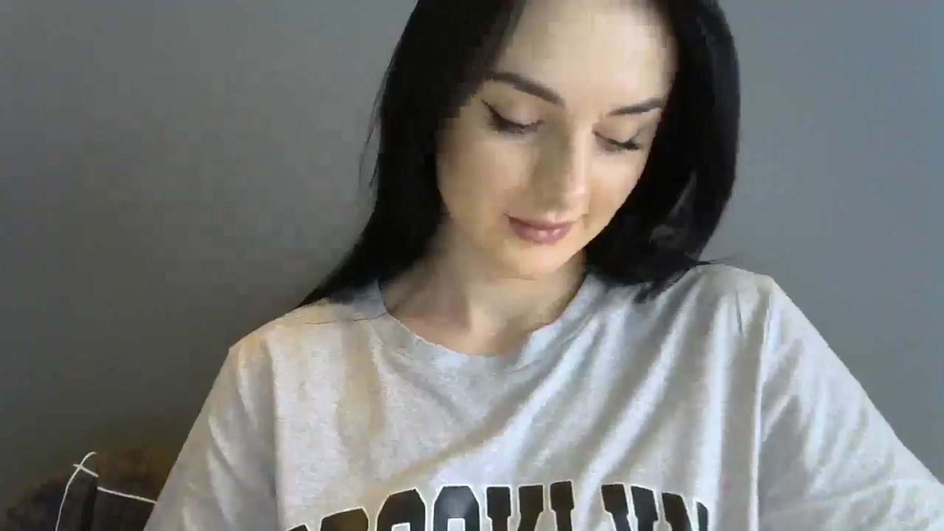 Gallery image thumbnail from DreamyKitty69's myfreecams stream on, 06/02/2025, 11:13 image 11 of 20