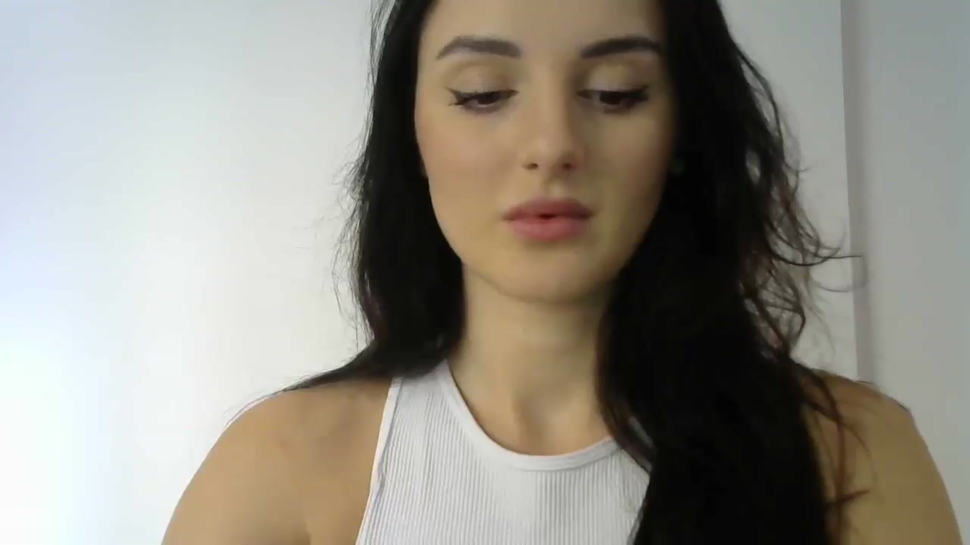 Gallery image thumbnail from DreamyKitty69's myfreecams stream on, 10/12/2025, 10:45 image 16 of 20