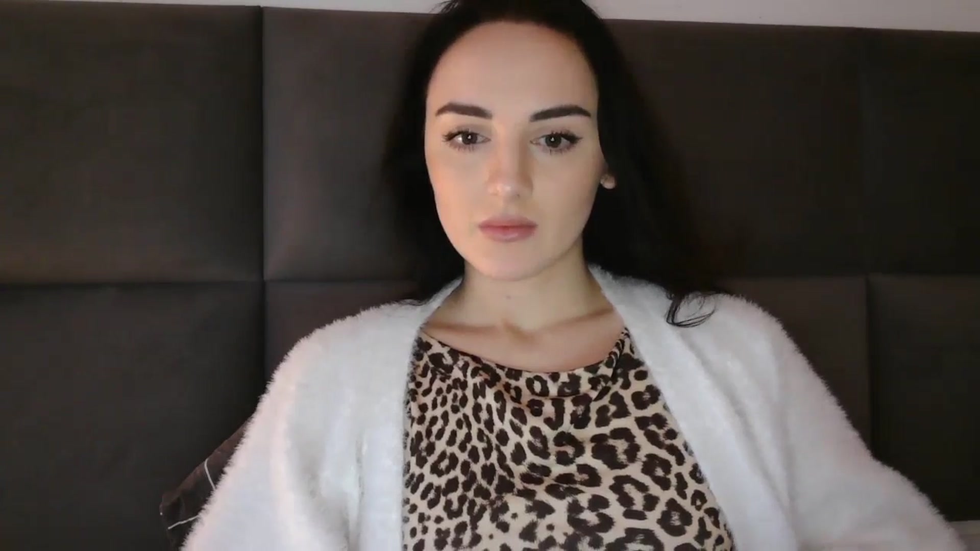 Gallery image thumbnail from DreamyKitty69's myfreecams stream on, 11/30/2025, 16:34 image 14 of 20