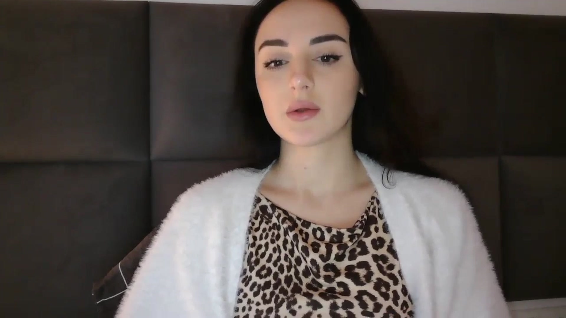 Gallery image thumbnail from DreamyKitty69's myfreecams stream on, 11/30/2025, 16:34 image 20 of 20