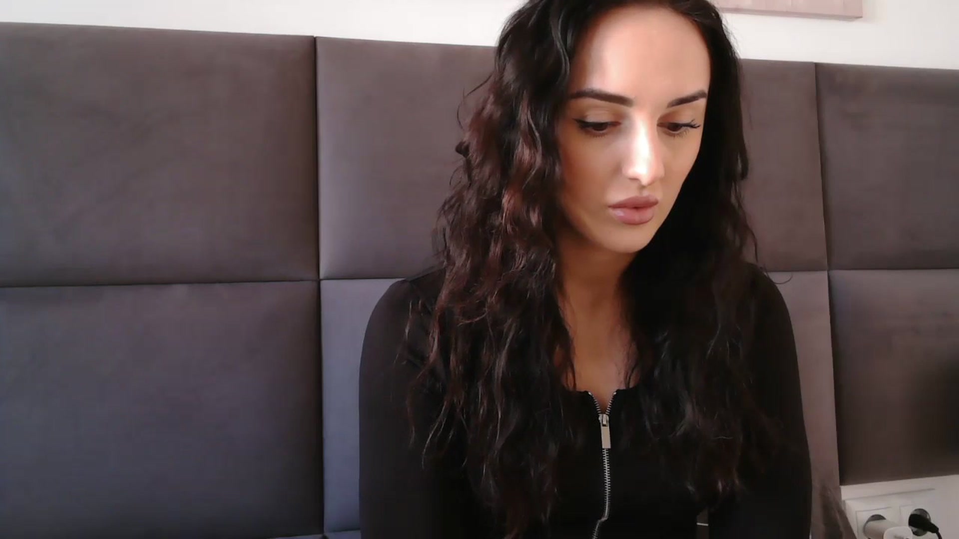 Gallery image thumbnail from DreamyKitty69's myfreecams stream on, 12/02/2025, 11:56 image 8 of 20
