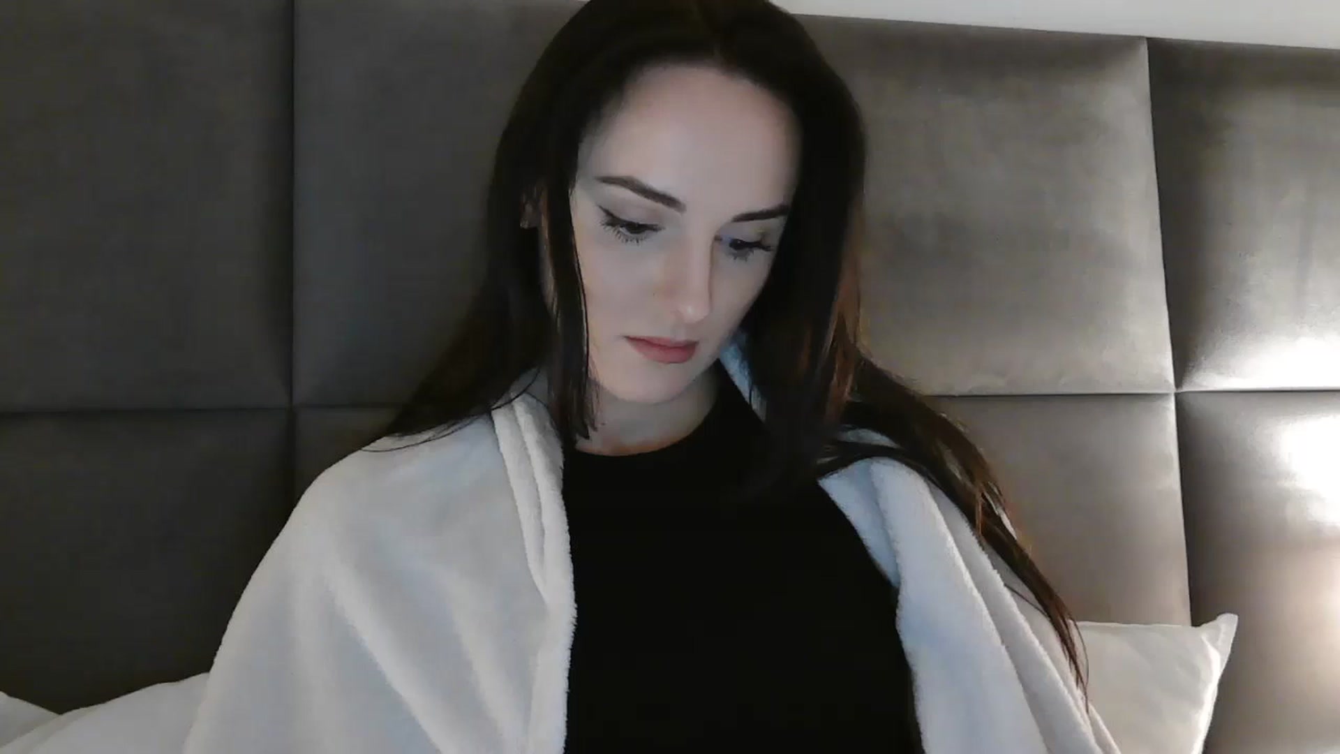 Gallery image thumbnail from DreamyKitty69's myfreecams stream on, 12/03/2025, 17:58 image 20 of 20