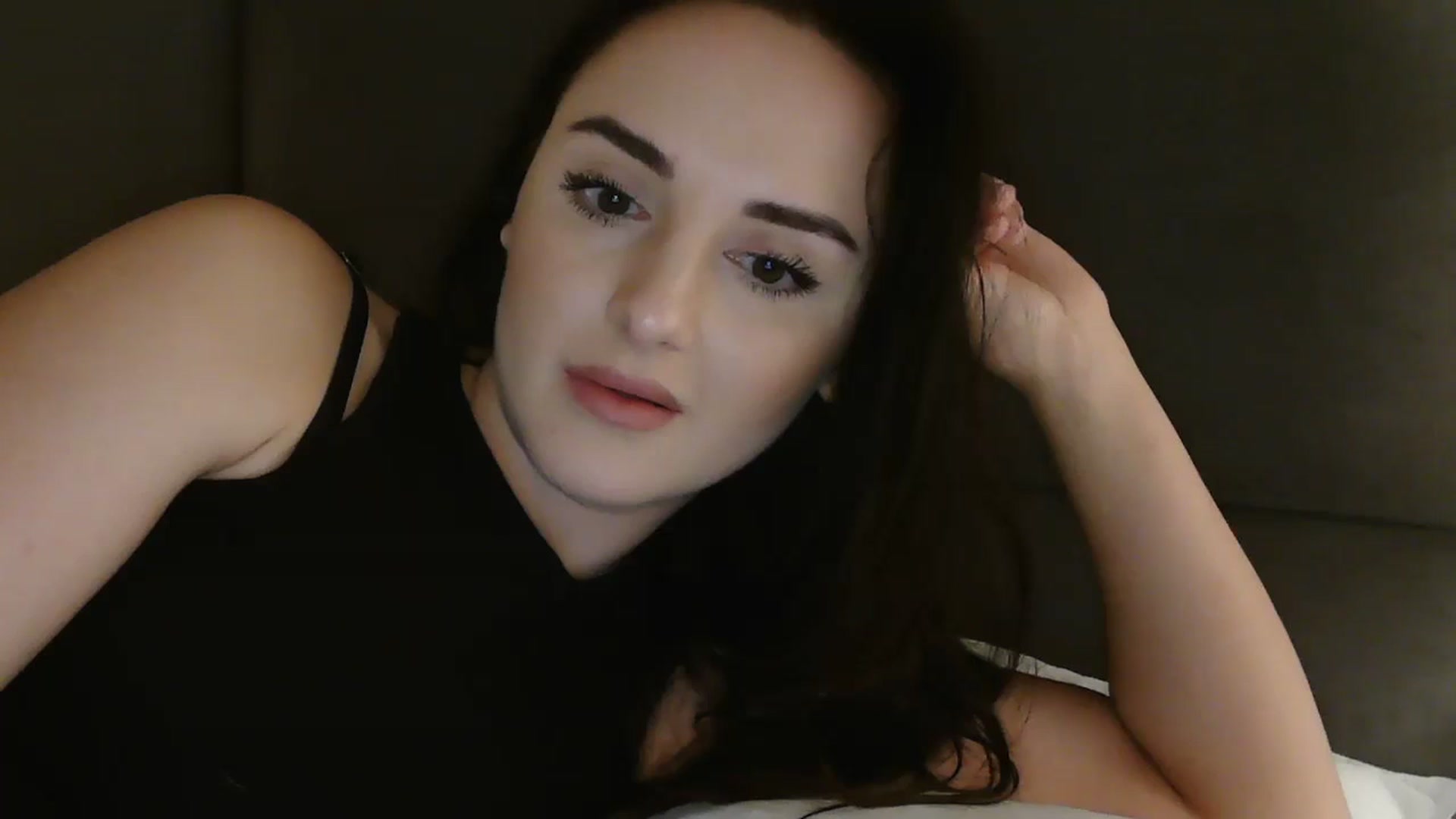 Gallery image thumbnail from DreamyKitty69's myfreecams stream on, 12/03/2025, 19:10 image 11 of 20