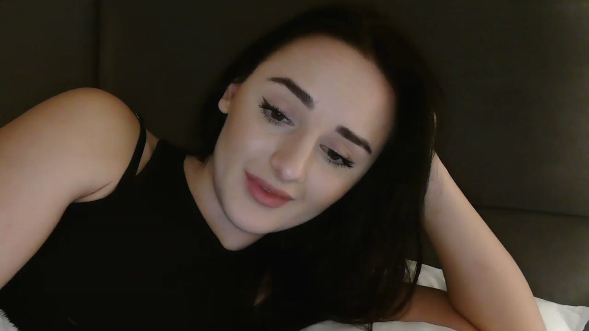 Gallery image thumbnail from DreamyKitty69's myfreecams stream on, 12/03/2025, 19:10 image 8 of 20