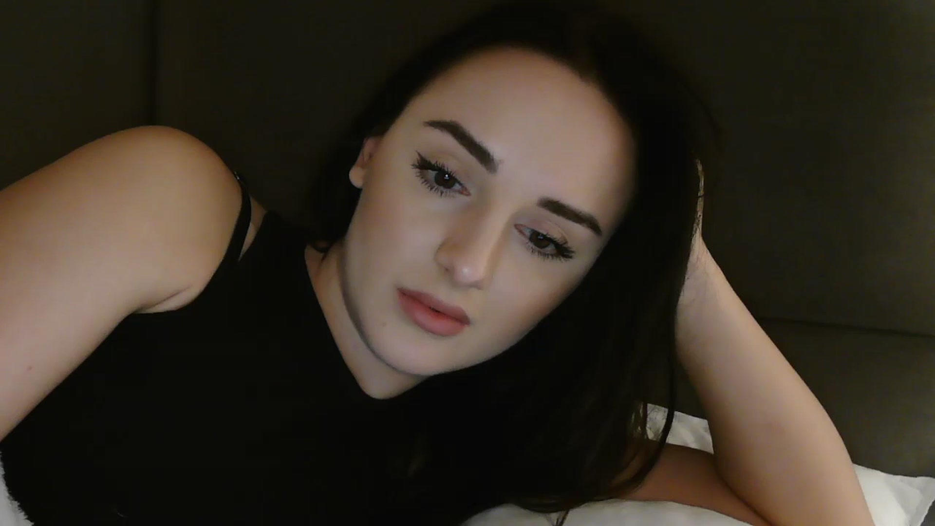 Gallery image thumbnail from DreamyKitty69's myfreecams stream on, 12/03/2025, 19:10 image 7 of 20