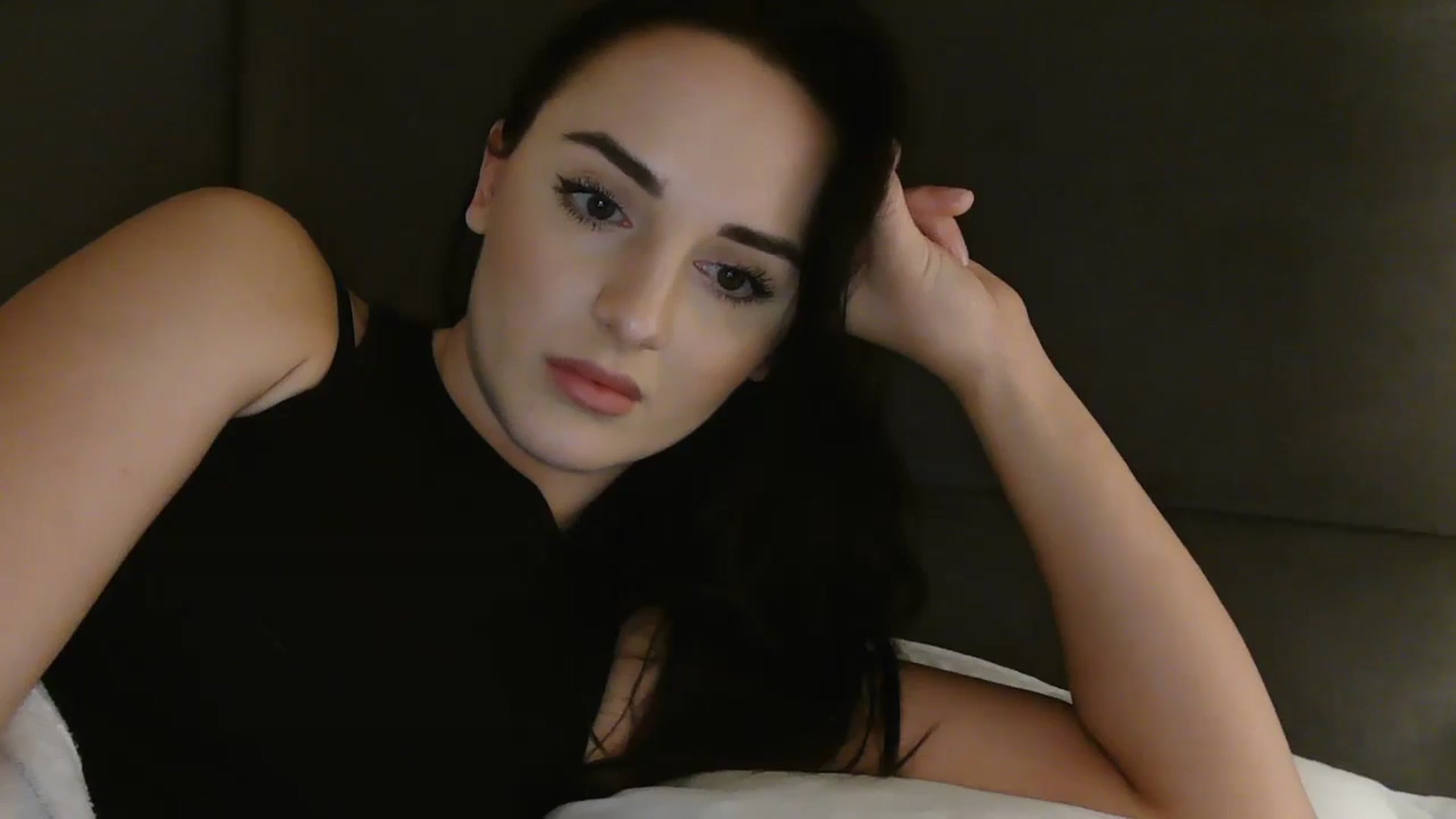 Gallery image thumbnail from DreamyKitty69's myfreecams stream on, 12/03/2025, 19:10 image 15 of 20