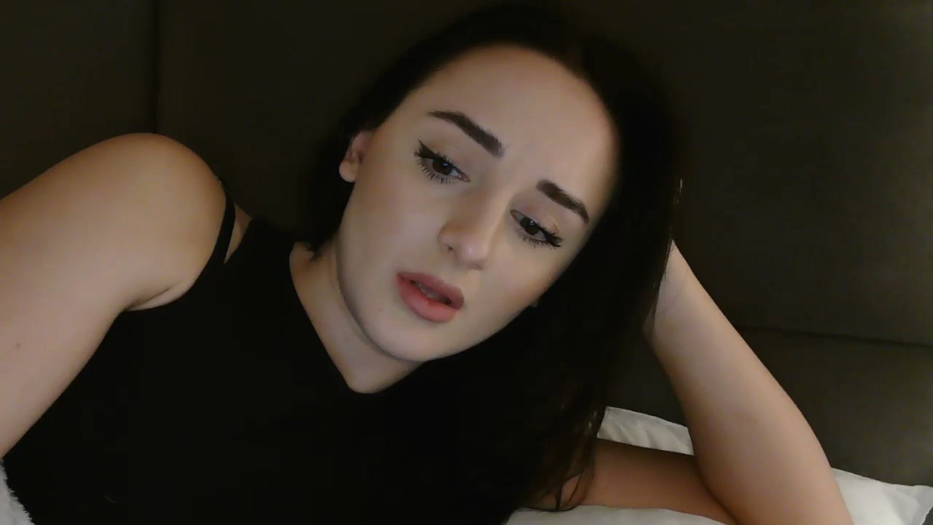 Gallery image thumbnail from DreamyKitty69's myfreecams stream on, 12/03/2025, 19:10 image 6 of 20