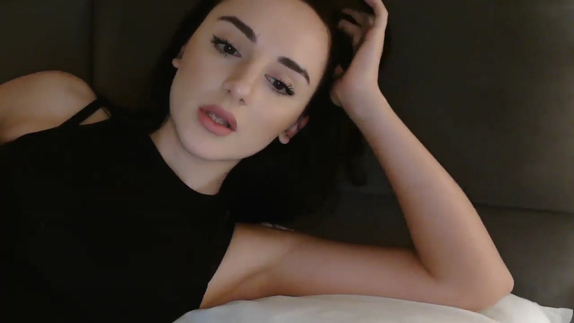 Gallery image thumbnail from DreamyKitty69's myfreecams stream on, 12/03/2025, 19:10 image 13 of 20