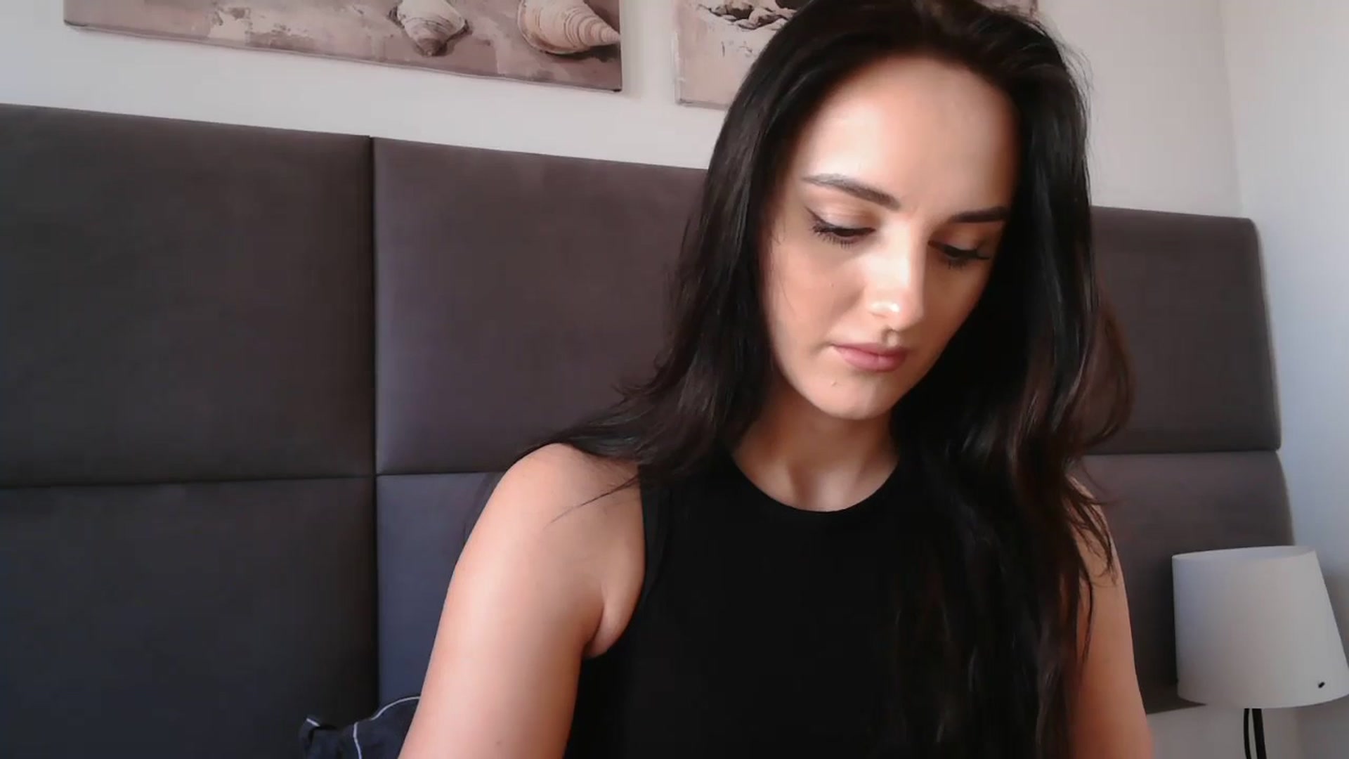 Gallery image thumbnail from DreamyKitty69's myfreecams stream on, 12/05/2025, 13:02 image 12 of 20