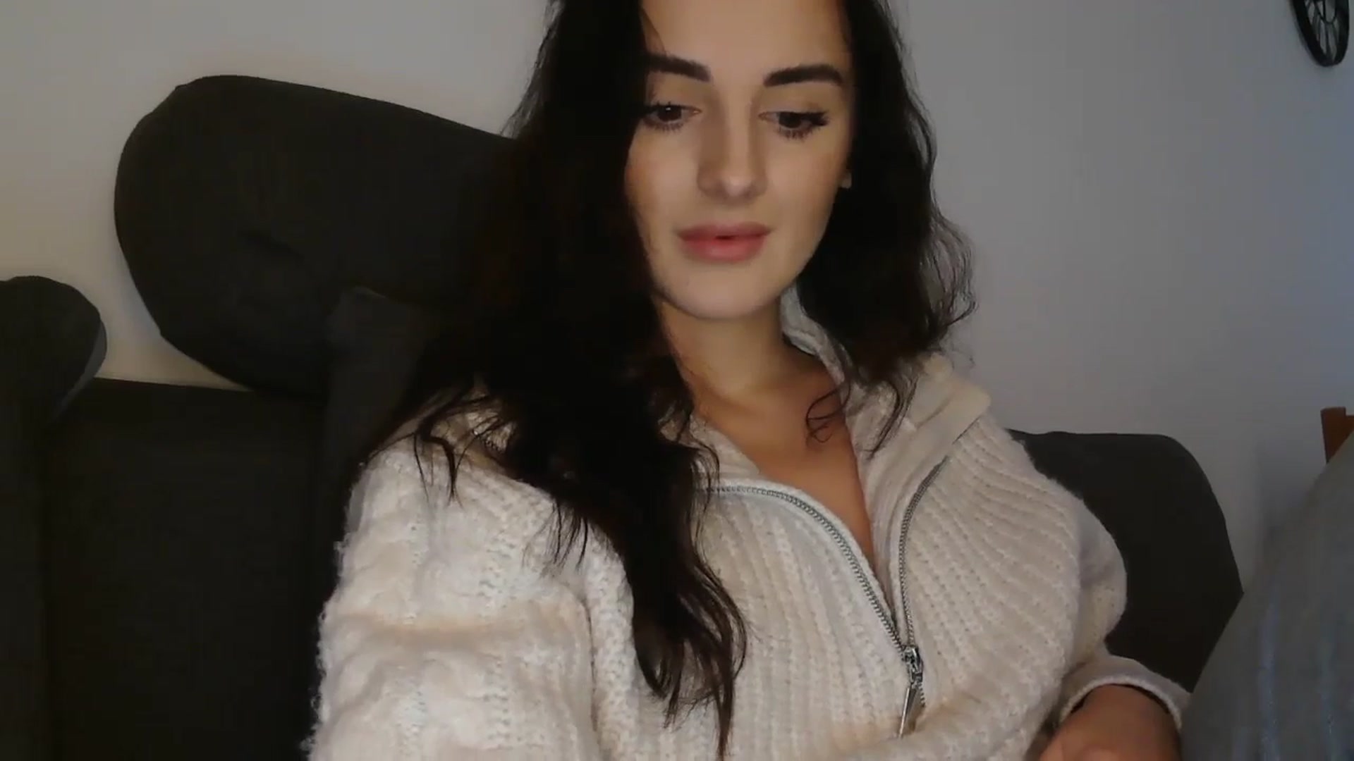 Gallery image thumbnail from DreamyKitty69's myfreecams stream on, 12/26/2025, 15:58 image 4 of 20