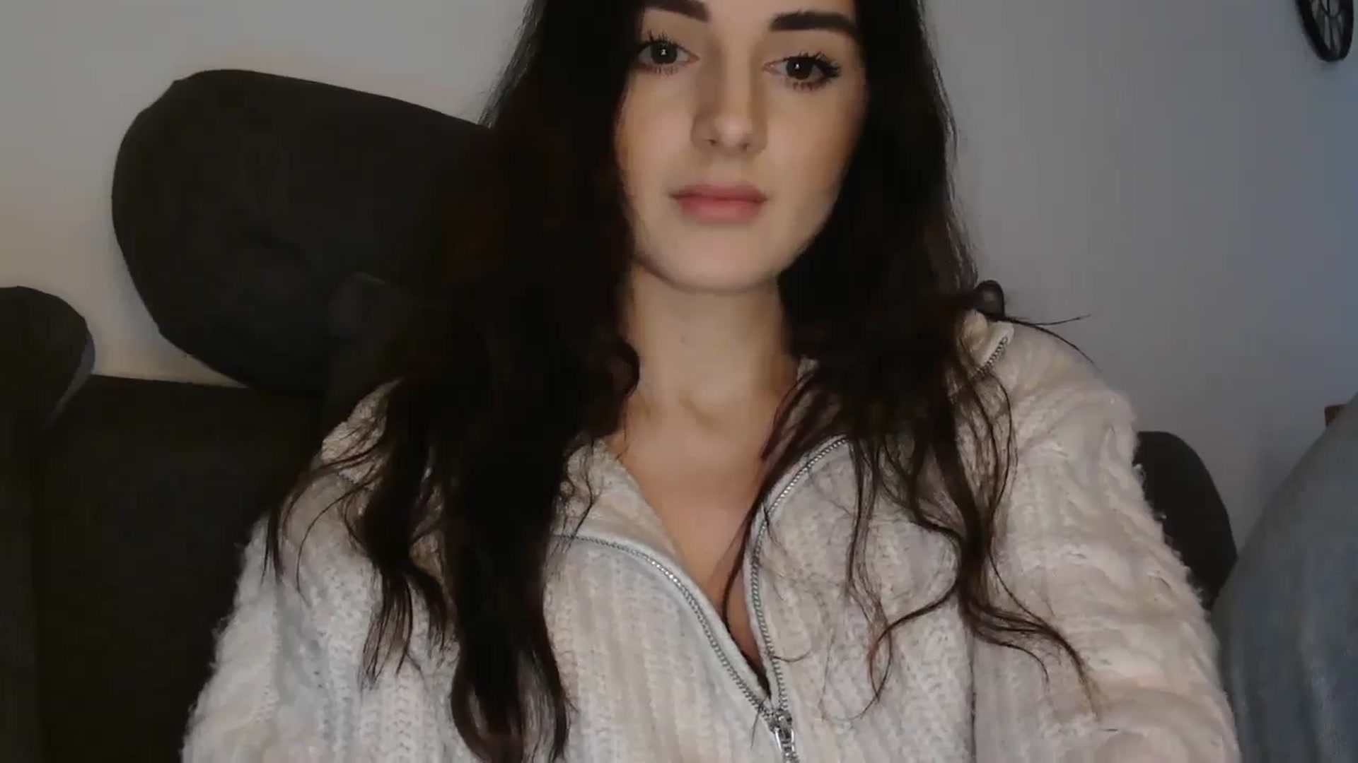 Gallery image thumbnail from DreamyKitty69's myfreecams stream on, 12/26/2025, 15:58 image 16 of 20
