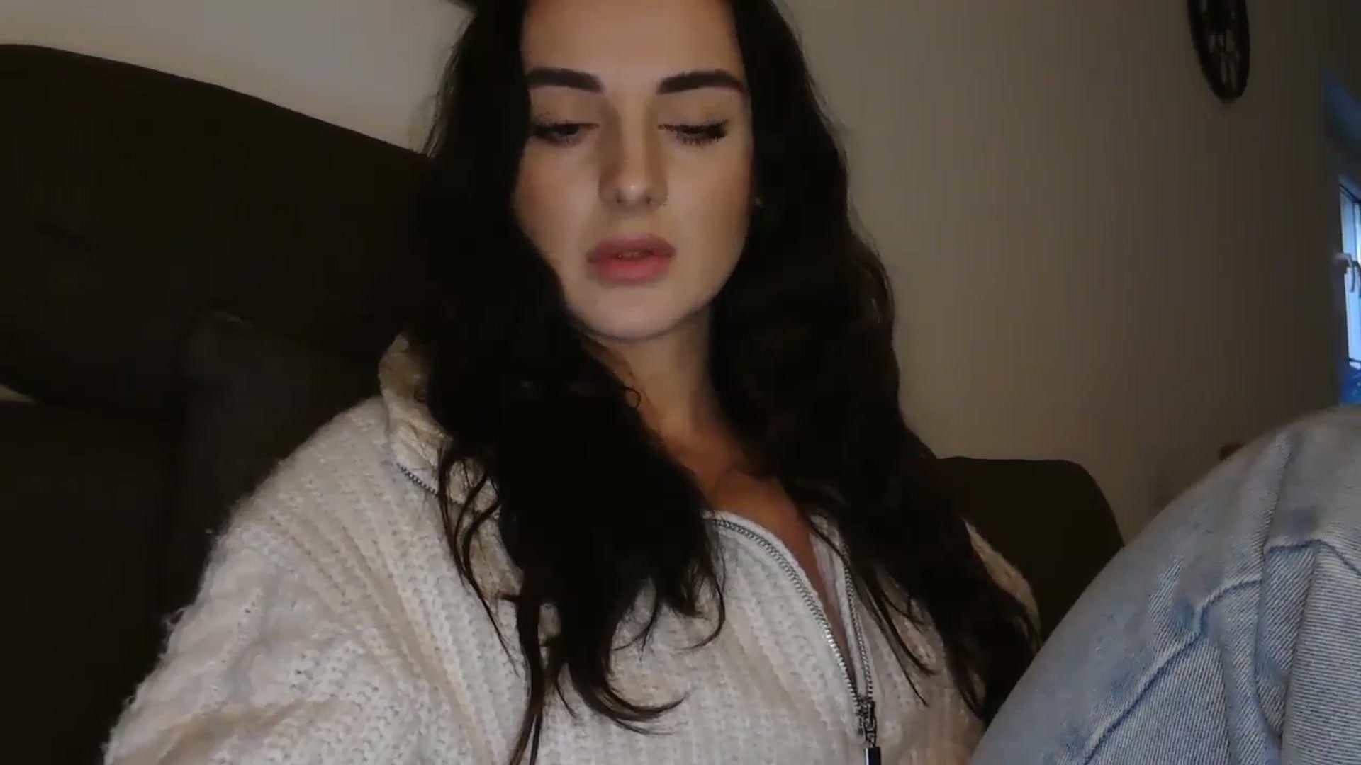Gallery image thumbnail from DreamyKitty69's myfreecams stream on, 12/26/2025, 17:04 image 11 of 20