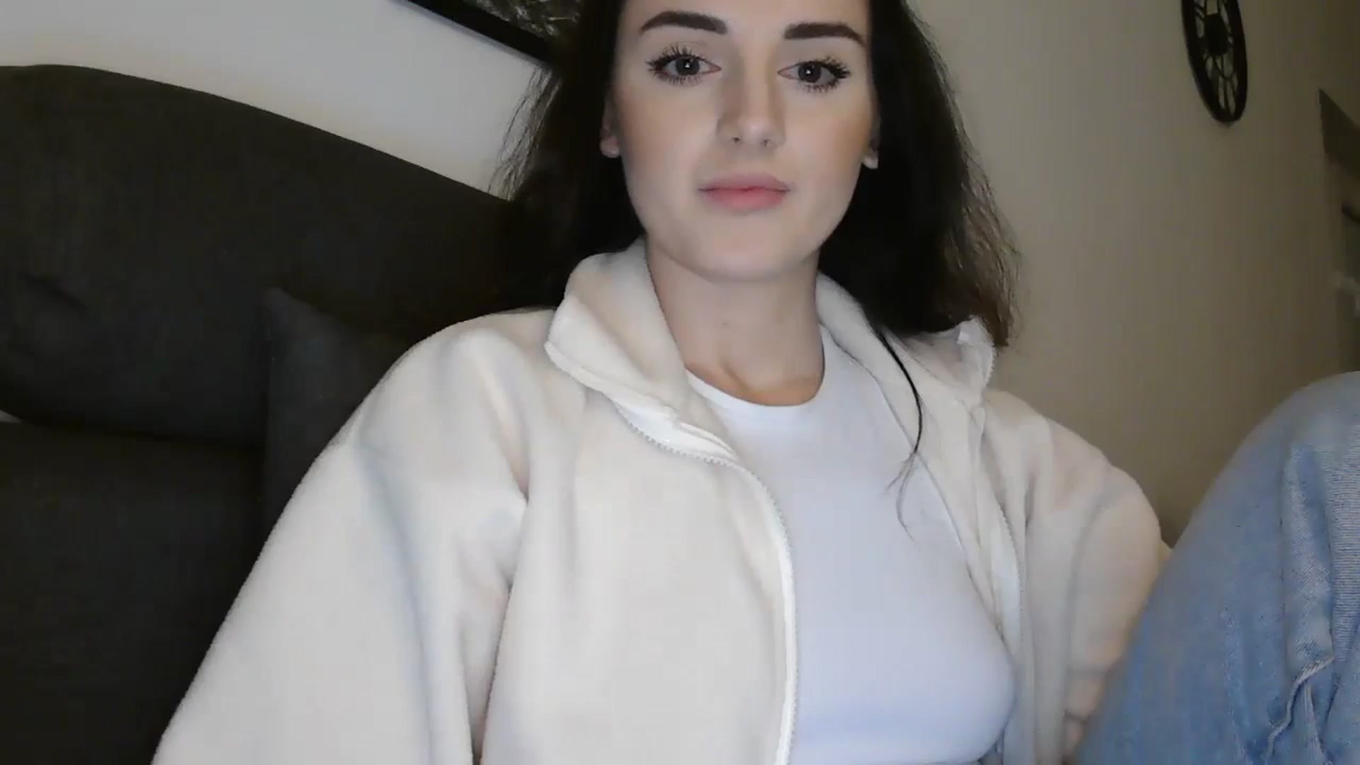 Gallery image thumbnail from DreamyKitty69's myfreecams stream on, 12/27/2025, 17:35 image 17 of 20