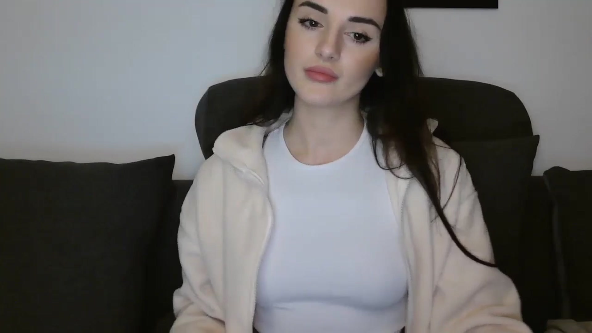Gallery image thumbnail from DreamyKitty69's myfreecams stream on, 12/27/2025, 19:49 image 3 of 20