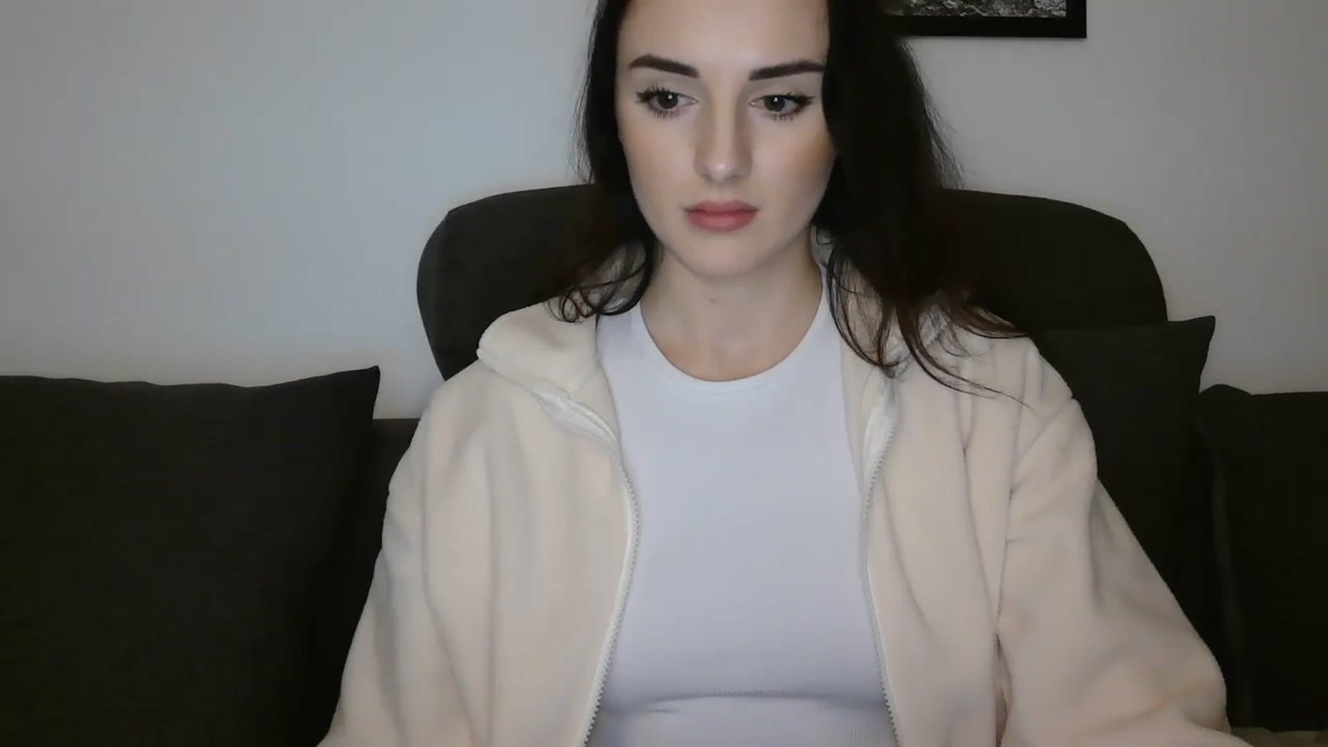 Gallery image thumbnail from DreamyKitty69's myfreecams stream on, 12/27/2025, 19:49 image 11 of 20