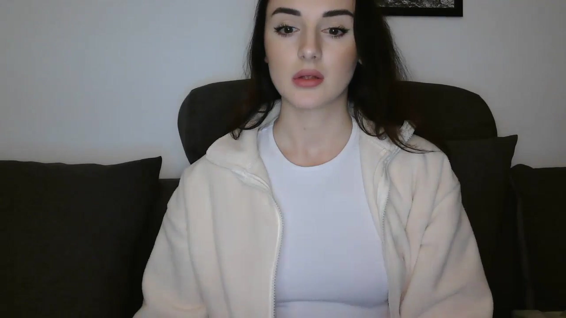 Gallery image thumbnail from DreamyKitty69's myfreecams stream on, 12/27/2025, 19:49 image 13 of 20