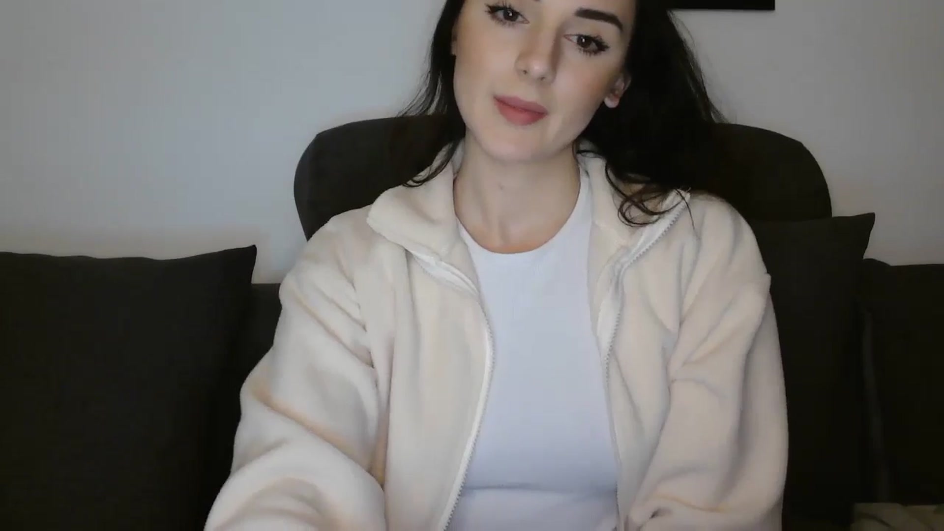 Gallery image thumbnail from DreamyKitty69's myfreecams stream on, 12/27/2025, 19:49 image 20 of 20